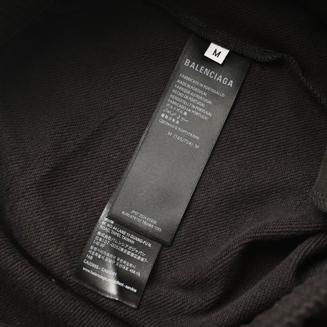 Balenciaga BALENCIAGA巴黎世家BLCG 圆环刺绣斜口袋短裤