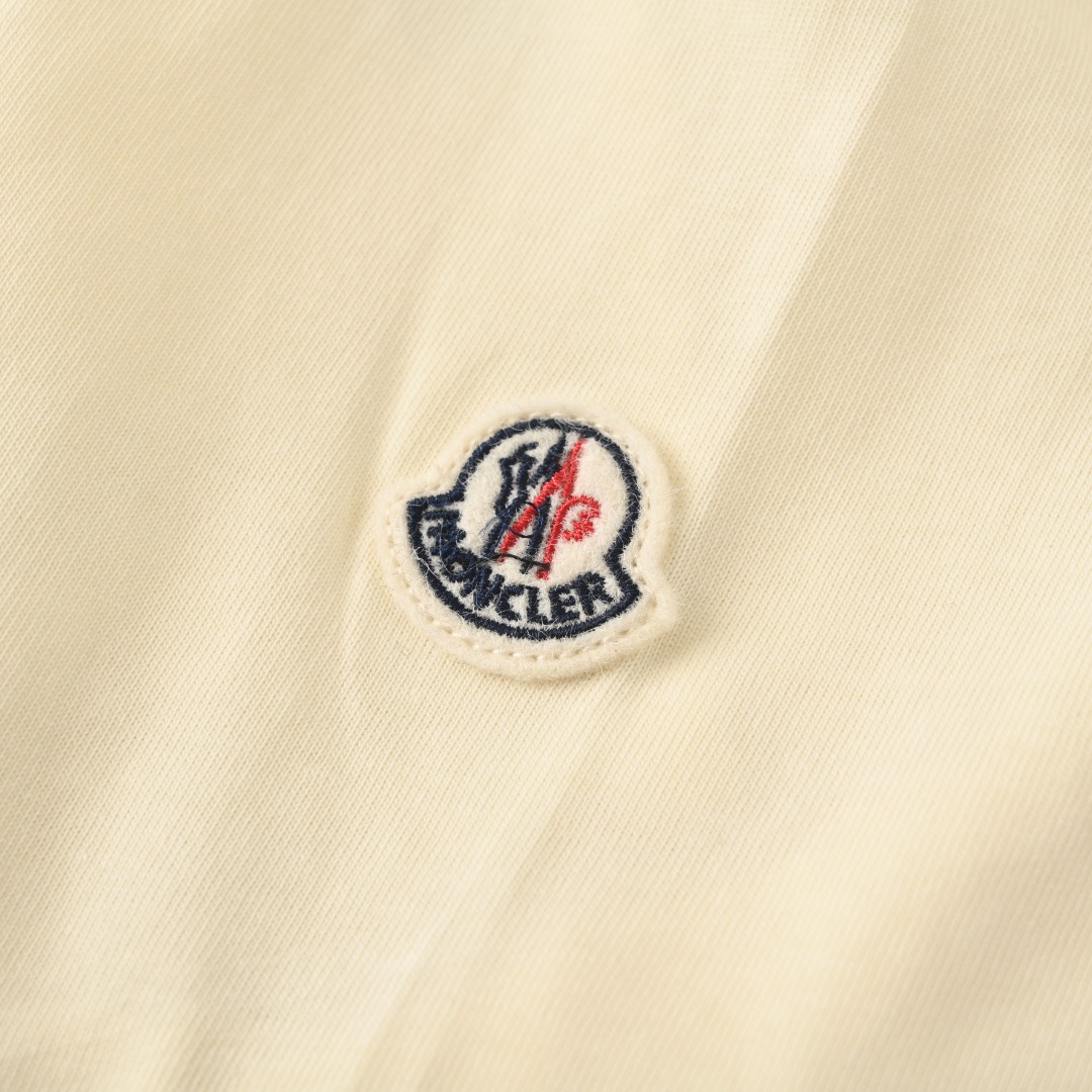 Moncler MONCLER蒙口MC 1952手写风刺绣短袖T恤