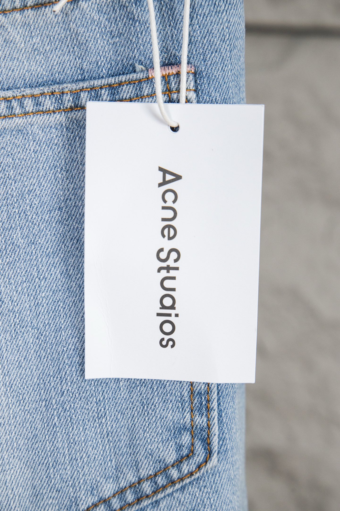 Acne Studios Jeans Rectos Anchos Azul Claro para Hombre y Mujer 6 i1745595692136 3657 0 4