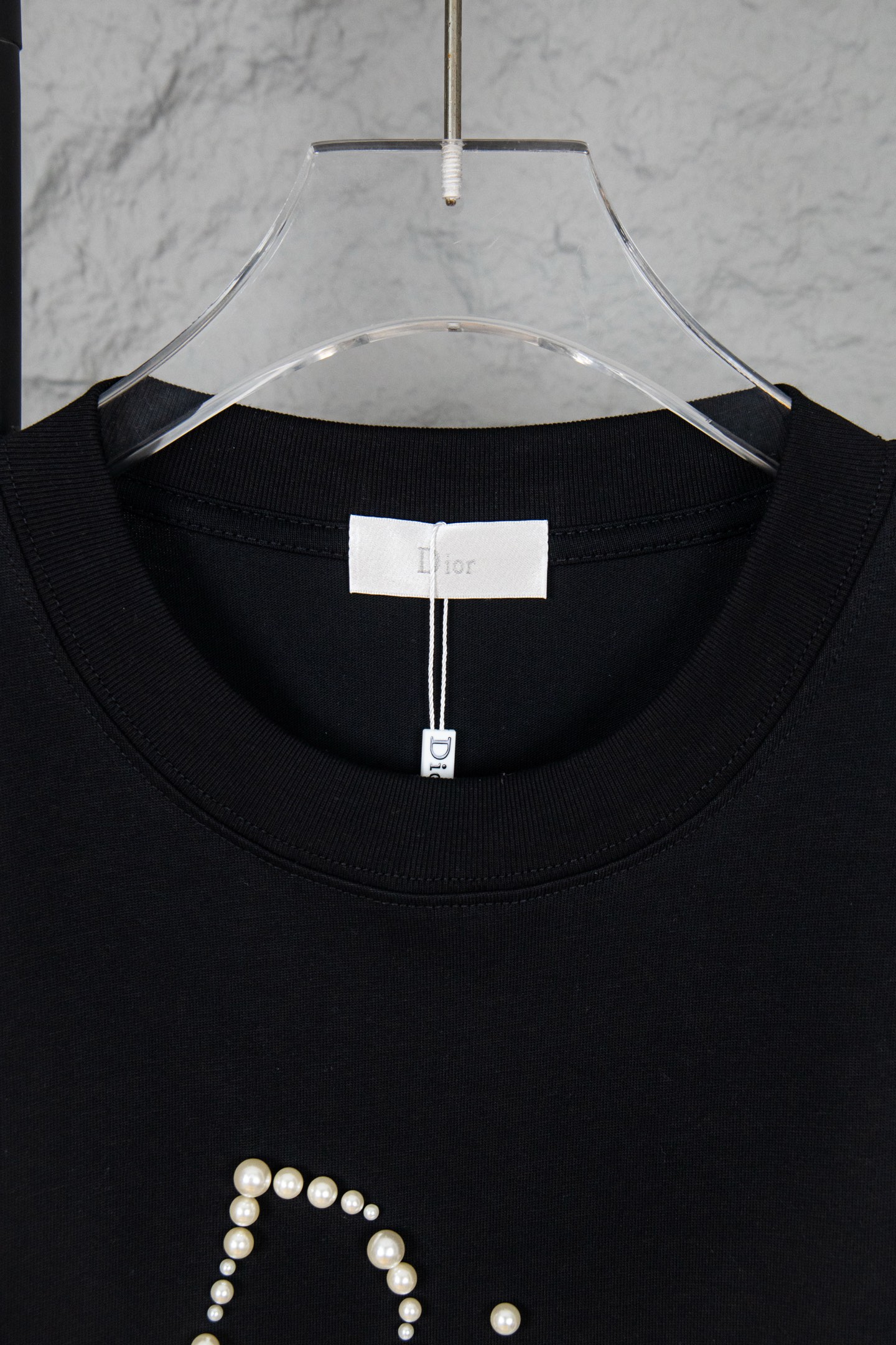 Dior/迪奥 25ss 珍珠字母短袖T恤 白 黑-Chinese UA Cheap High Quatity Brand Clothes Bags handbags Sneakers wholesale wholesaler seller from China Factory suppliers Fashion Clothing Shoes best Quality Beautiful Price Dior/迪奥 25ss 珍珠字母短袖T恤 白 黑