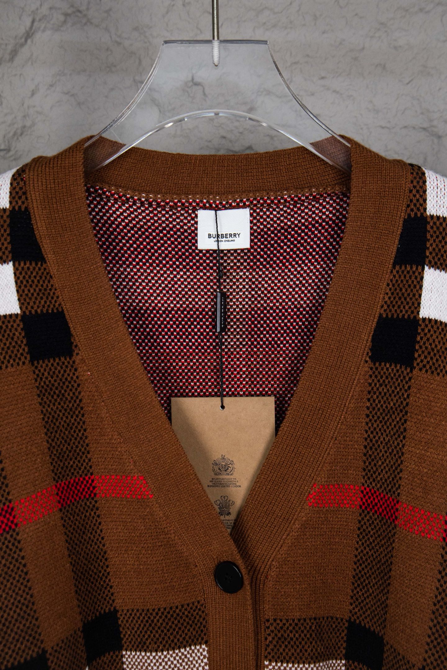 Burberry/巴宝莉 25ss经典条纹格子V领开衫毛衣外套 深卡其 浅卡其