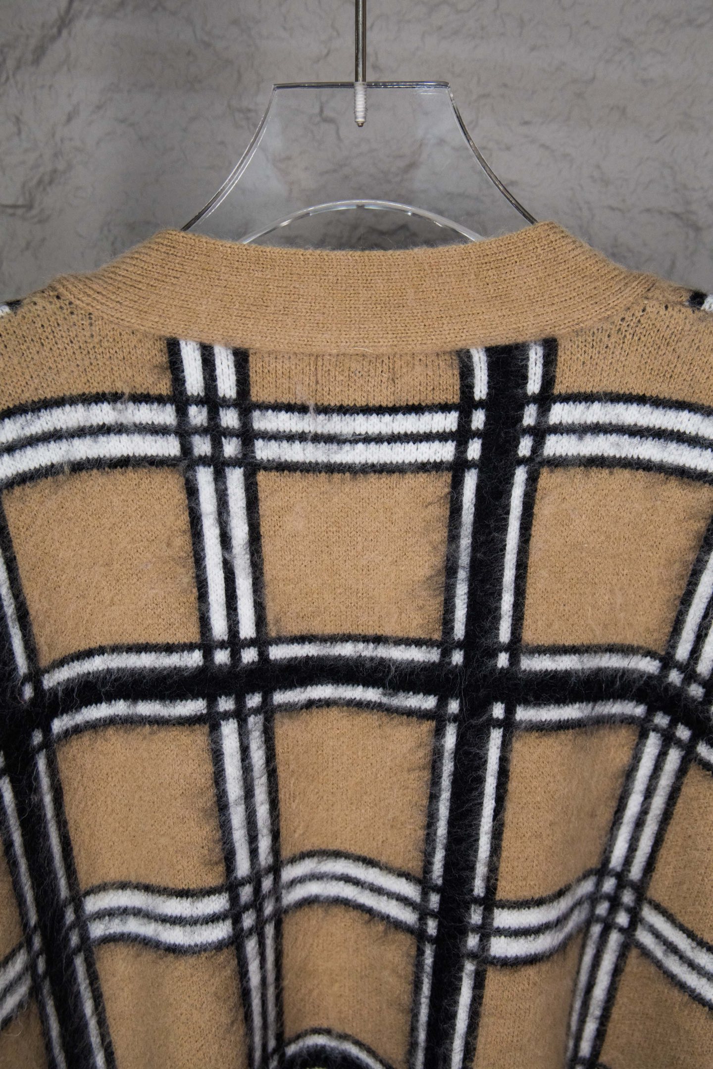 Burberry/巴宝莉 25ss格纹皮牌口袋针织开衫毛衣外套-Chinese UA Cheap High Quatity Brand Clothes Bags handbags Sneakers wholesale wholesaler seller from China Factory suppliers Fashion Clothing Shoes best Quality Beautiful Price Burberry/巴宝莉 25ss格纹皮牌口袋针织开衫毛衣外套