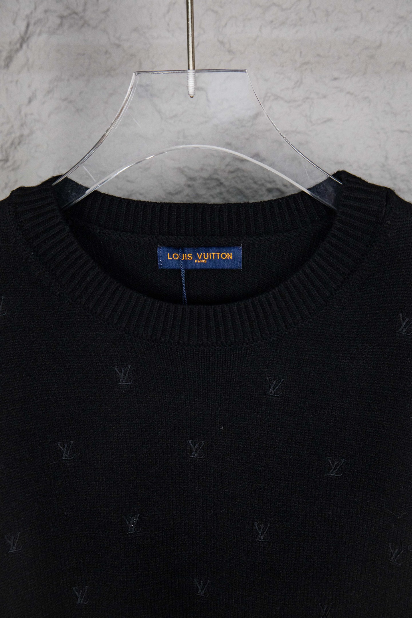 LouisVuitton/路易威登 25ss满幅小刺绣圆领毛衣 黑色-Chinese UA Cheap High Quatity Brand Clothes Bags handbags Sneakers wholesale wholesaler seller from China Factory suppliers Fashion Clothing Shoes best Quality Beautiful Price LouisVuitton/路易威登 25ss满幅小刺绣圆领毛衣 黑色