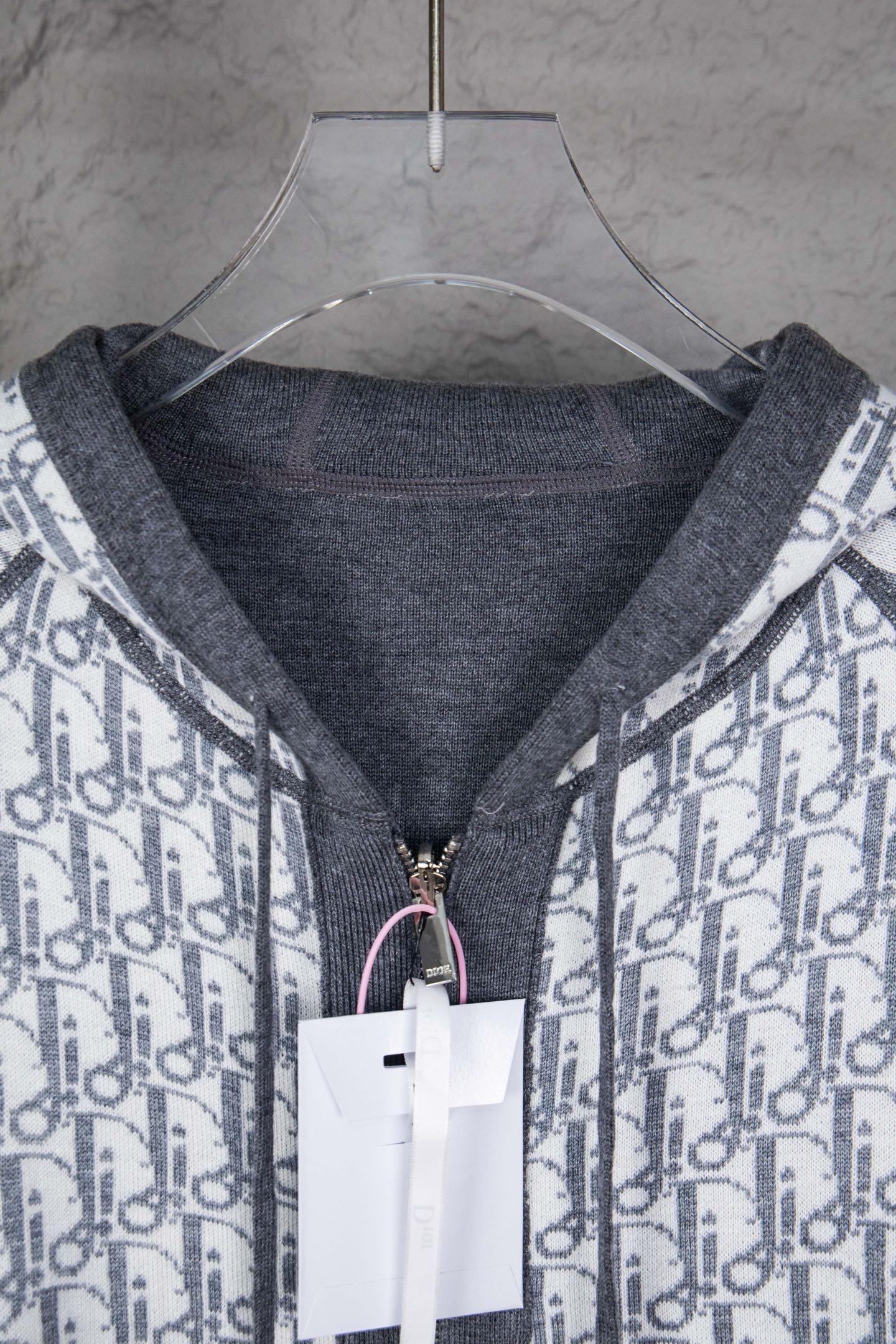 Dior CD 24SS Cárdigan con Cremallera y Estampado Floral para Hombre y Mujer 4 i1754495305766 4677 0 2