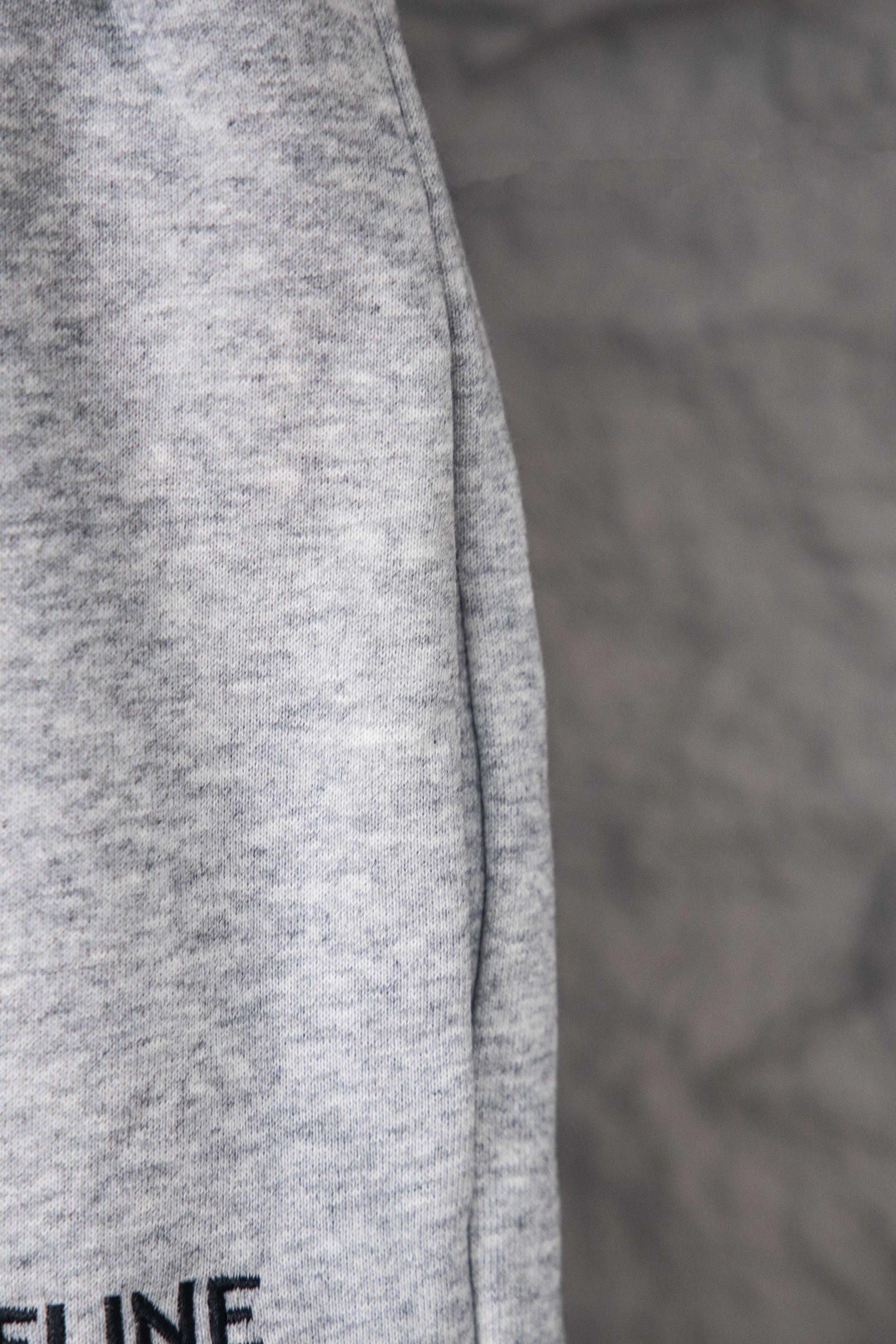 Celine/赛琳 CE 25ss 经典字母刺绣休闲运动卫裤长裤-Chinese UA Cheap High Quatity Brand Clothes Bags handbags Sneakers wholesale wholesaler seller from China Factory suppliers Fashion Clothing Shoes best Quality Beautiful Price Celine/赛琳 CE 25ss 经典字母刺绣休闲运动卫裤长裤