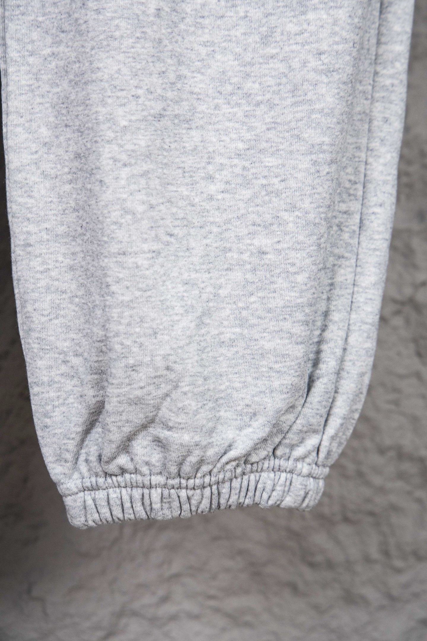 Celine/赛琳 CE 25ss 经典字母刺绣休闲运动卫裤长裤-Chinese UA Cheap High Quatity Brand Clothes Bags handbags Sneakers wholesale wholesaler seller from China Factory suppliers Fashion Clothing Shoes best Quality Beautiful Price Celine/赛琳 CE 25ss 经典字母刺绣休闲运动卫裤长裤