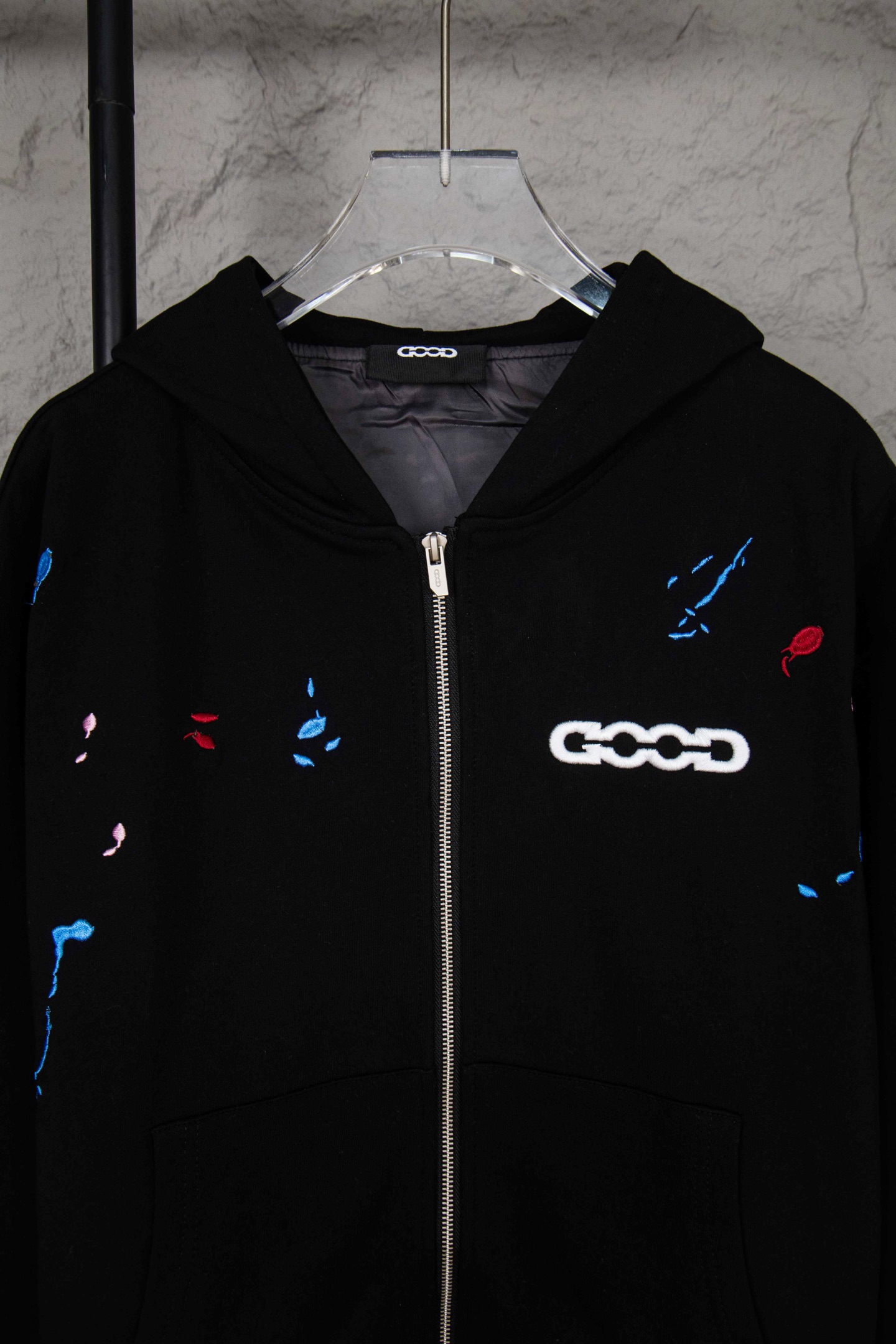 GOODBRAND25SS糖果刺绣泼墨拉拉链连帽套头卫衣 黑色 白色-Chinese UA Cheap High Quatity Brand Clothes Bags handbags Sneakers wholesale wholesaler seller from China Factory suppliers Fashion Clothing Shoes best Quality Beautiful Price GOODBRAND25SS糖果刺绣泼墨拉拉链连帽套头卫衣 黑色 白色