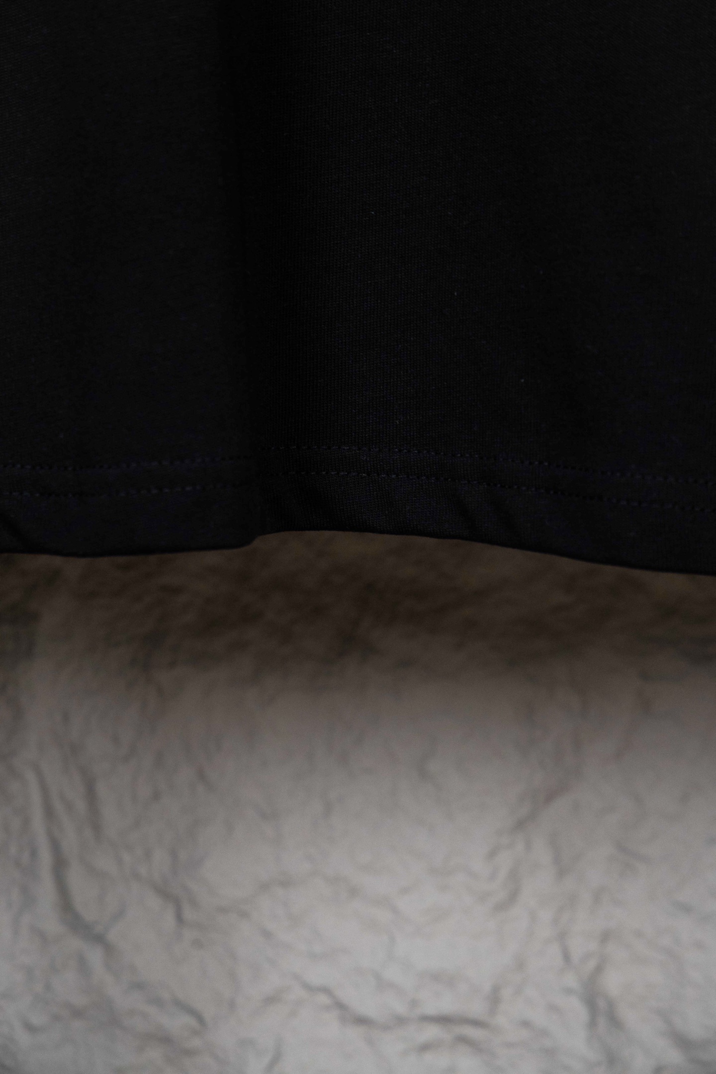 Calvin Klein CK 胸前袖子字母印花长袖黑 白-Chinese UA Cheap High Quatity Brand Clothes Bags handbags Sneakers wholesale wholesaler seller from China Factory suppliers Fashion Clothing Shoes best Quality Beautiful Price Calvin Klein CK 胸前袖子字母印花长袖黑 白