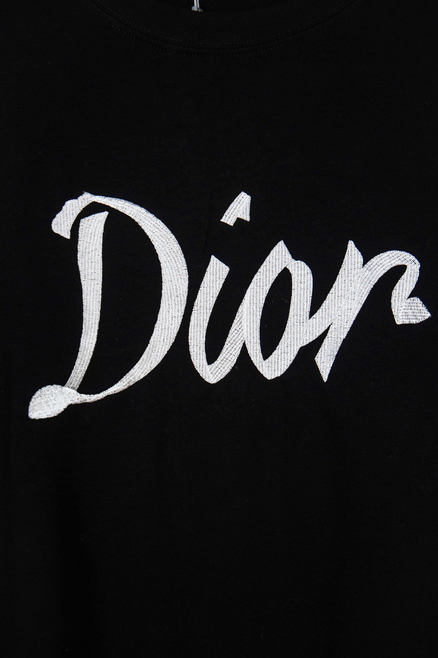 Dior/迪奥 25ss 47字母刺绣圆领长袖 黑色 白色