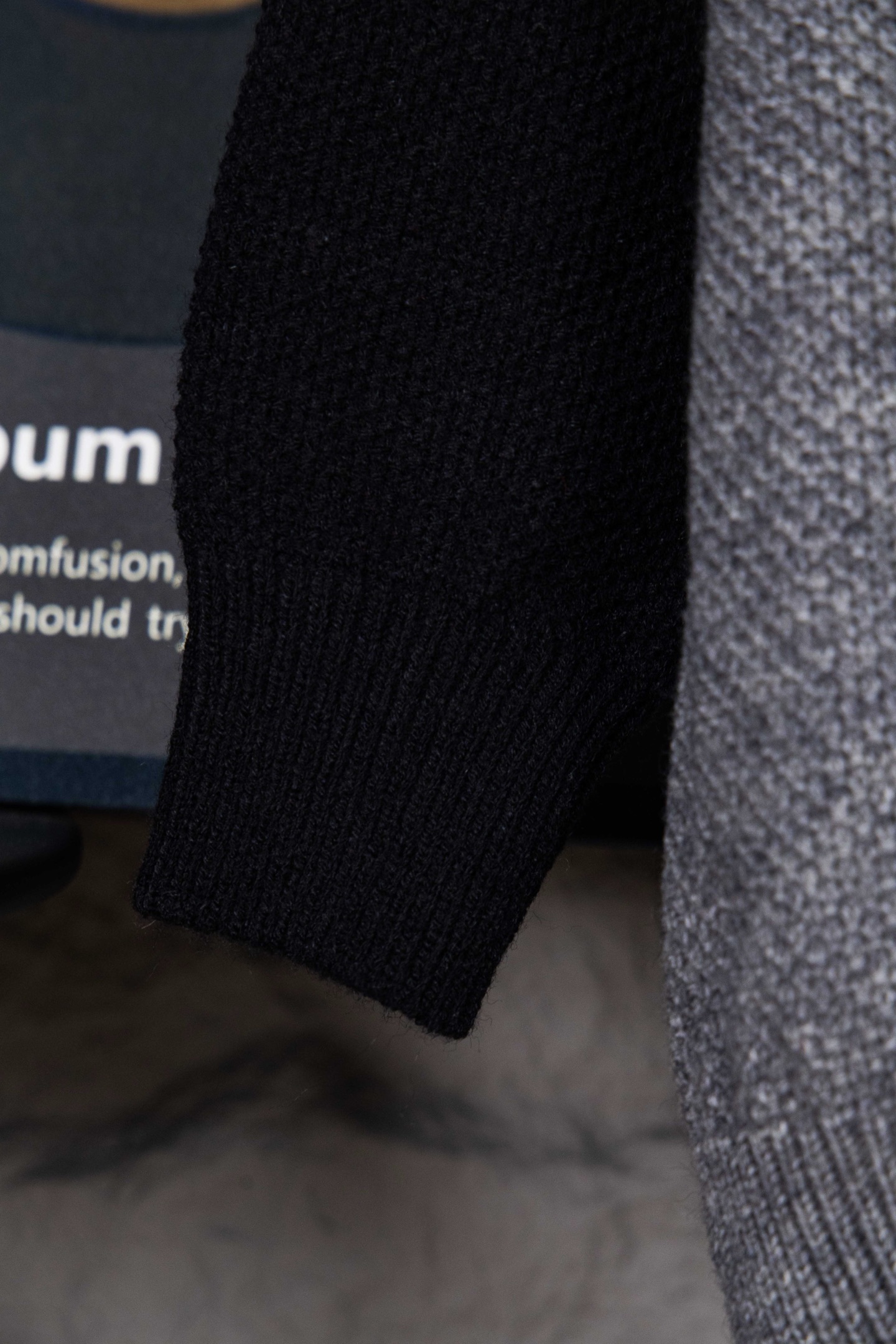 Chrome Hearts/克罗心25ss马蹄十字架刺绣插肩毛衣黑灰色