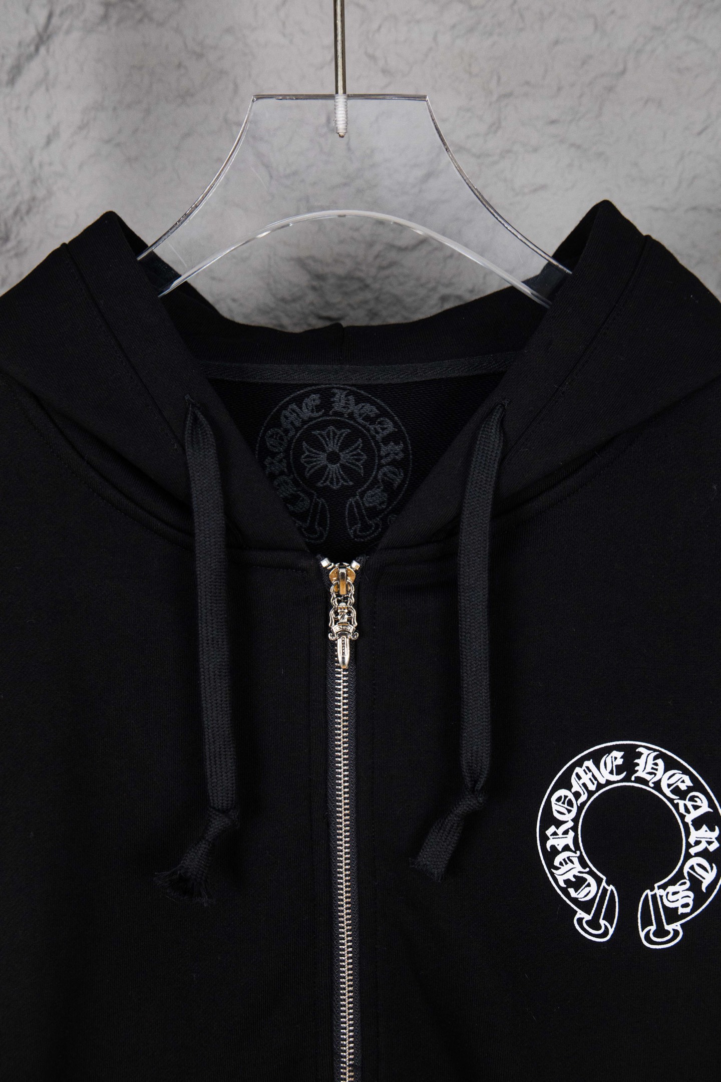 Chrome Hearts/克罗心 25ss 花臂马蹄连帽外套 梵文字母藤花十字马蹄连帽卫衣