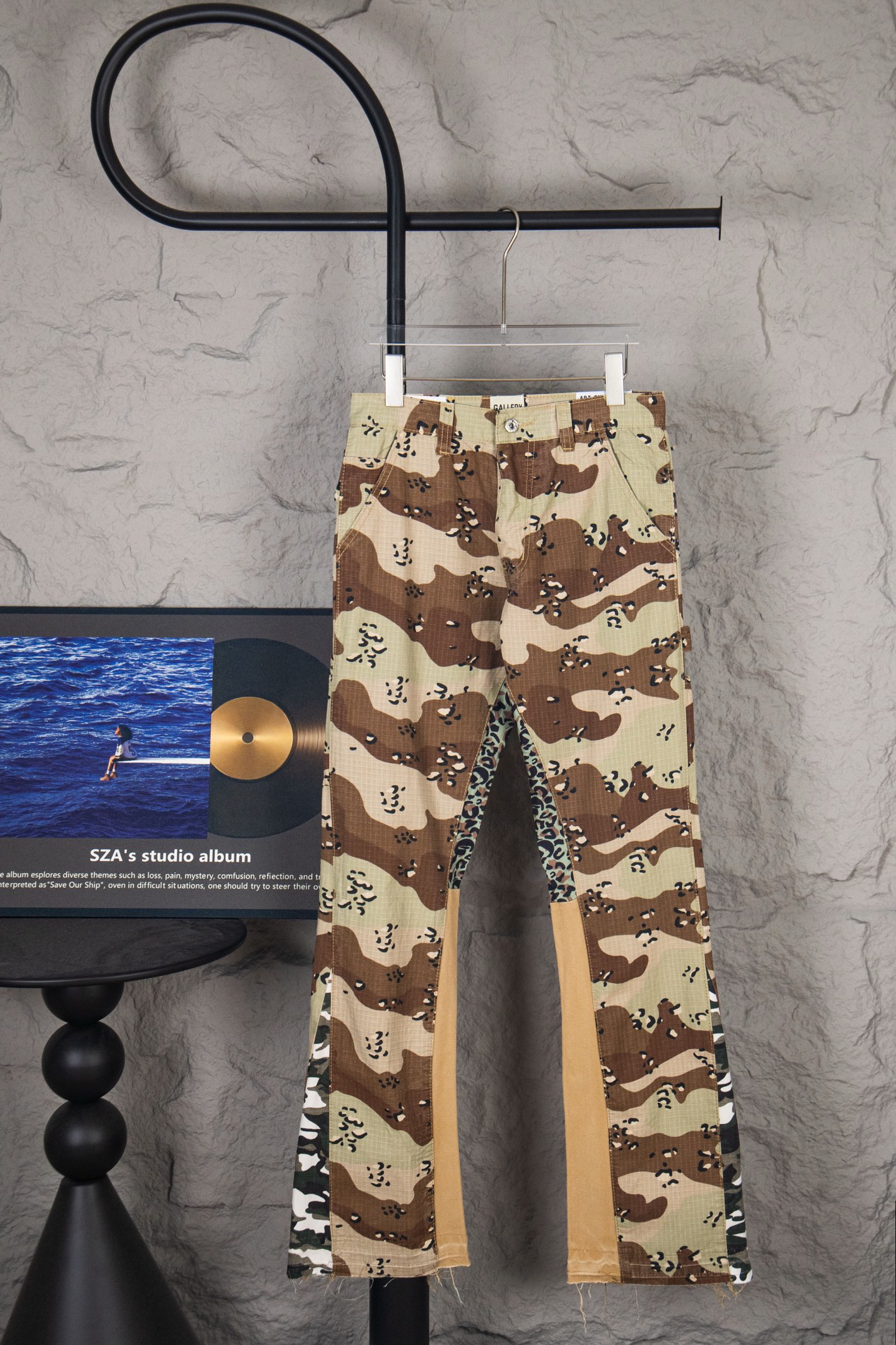 _dhr9soDiAKvg-SNuatJhzzYMi8cE2OUEbM9jCUw