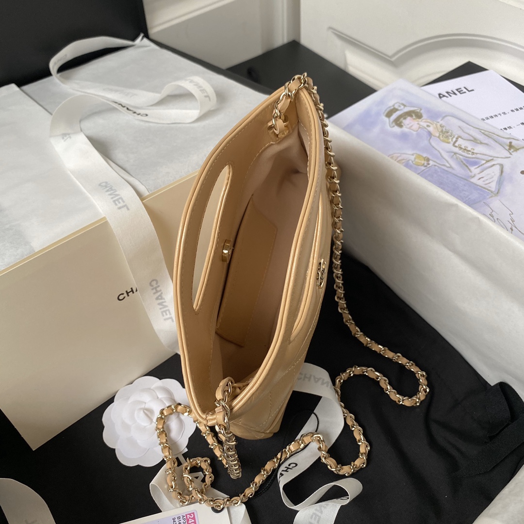 chane24C最新mini31bag横版A真的是精致又小巧经典与奢华的完美融合包袋设计简洁大方尺寸适中