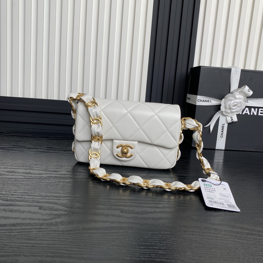 Chanel Luxe
 Sacs À Bandoulière & À Épaule Or Vintage Peau de mouton La chaîne