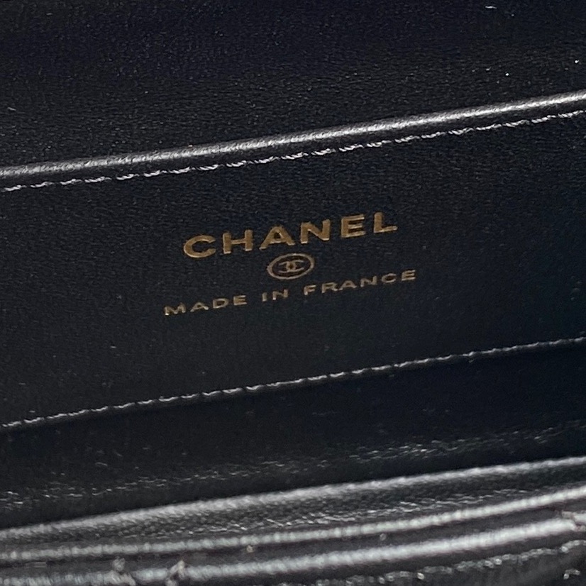 Chanel Style Leather Chain Bag style reference detail image 7 from source 770366