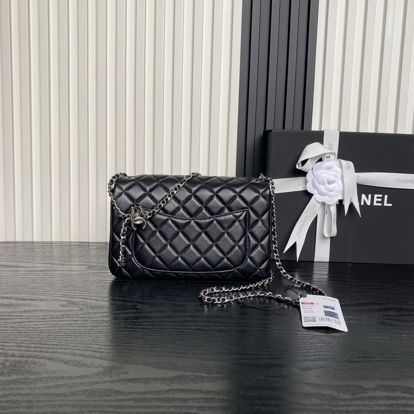 Chanel Style Leather Chain Bag Lookbook Reference image 2