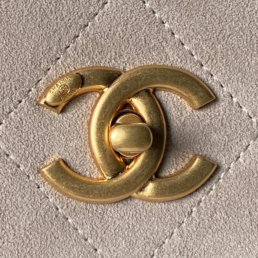 Chanel Style Leather Hobo Bag style reference detail image 3 from source 764372