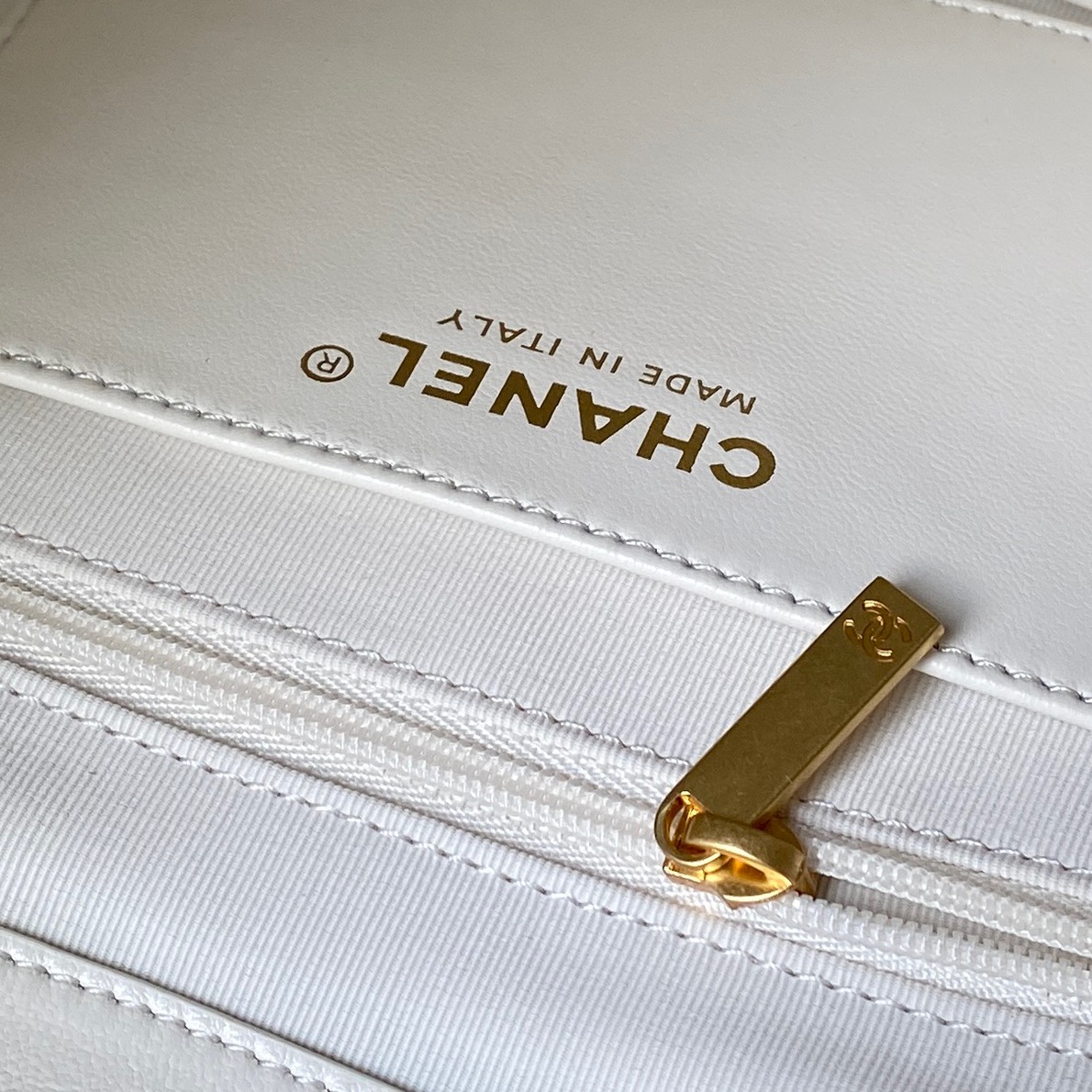 Chanel Style Leather Hobo Bag style reference detail image 8 from source 764375