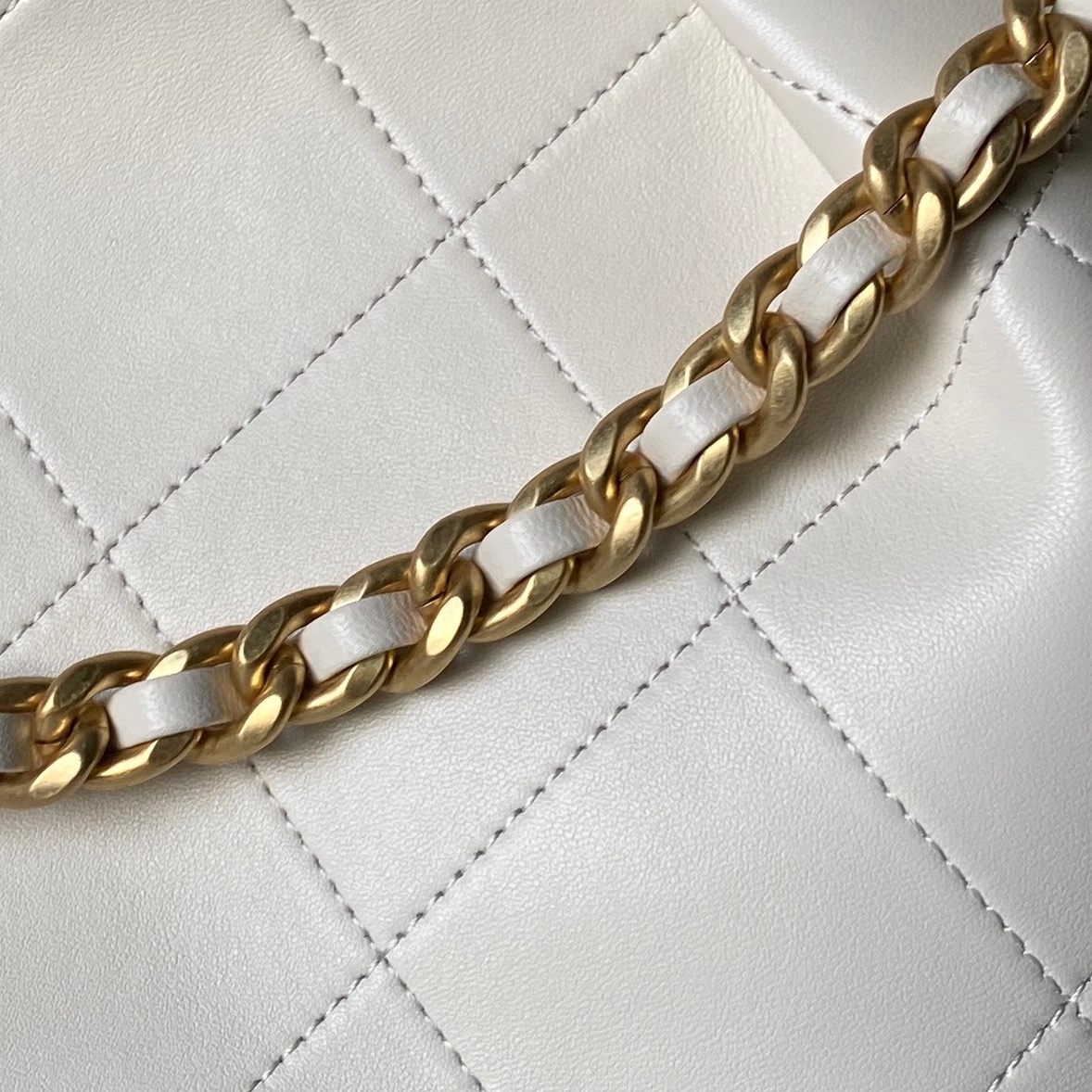Chanel Style Leather Hobo Bag style reference detail image 7 from source 764375