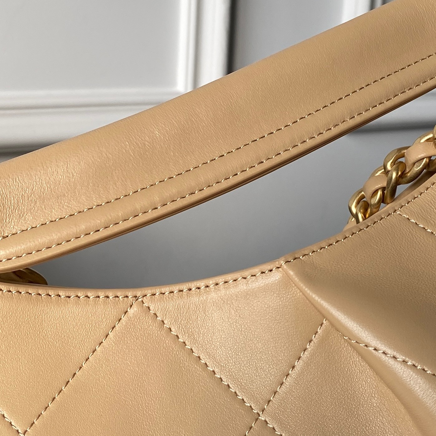 Chanel Style Leather Hobo Bag style reference detail image 8 from source 764374