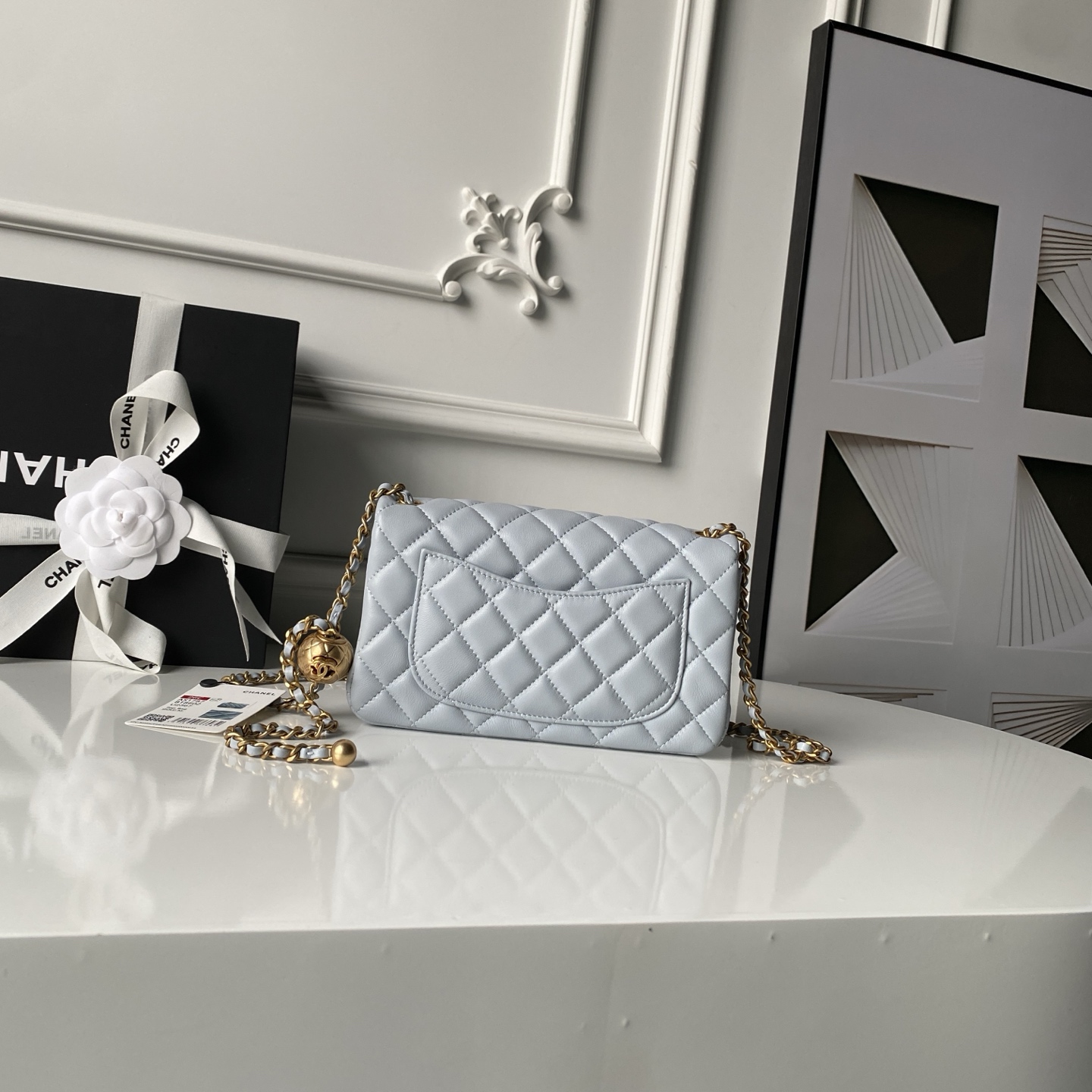 Сумка CF Mini с золотистой фурнитурой и цепью Chanel