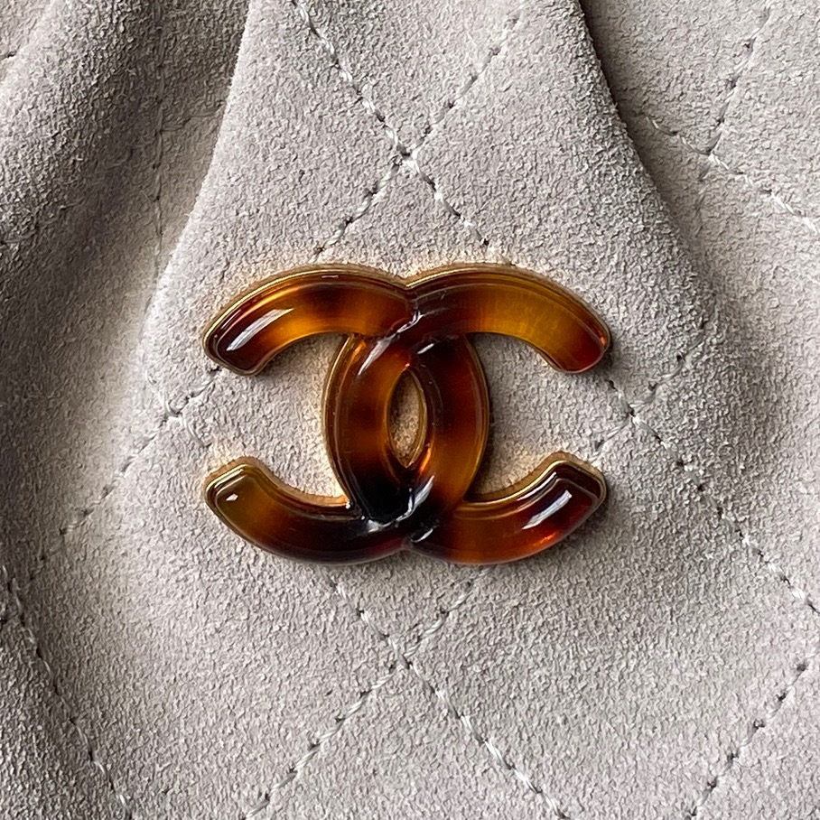 Chanel Style Leather Bag style reference detail image 3 from source 764378