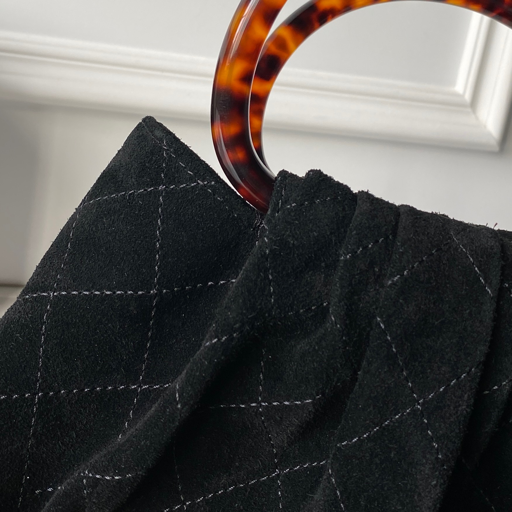 Chanel Style Leather Bag style reference detail image 6 from source 764376