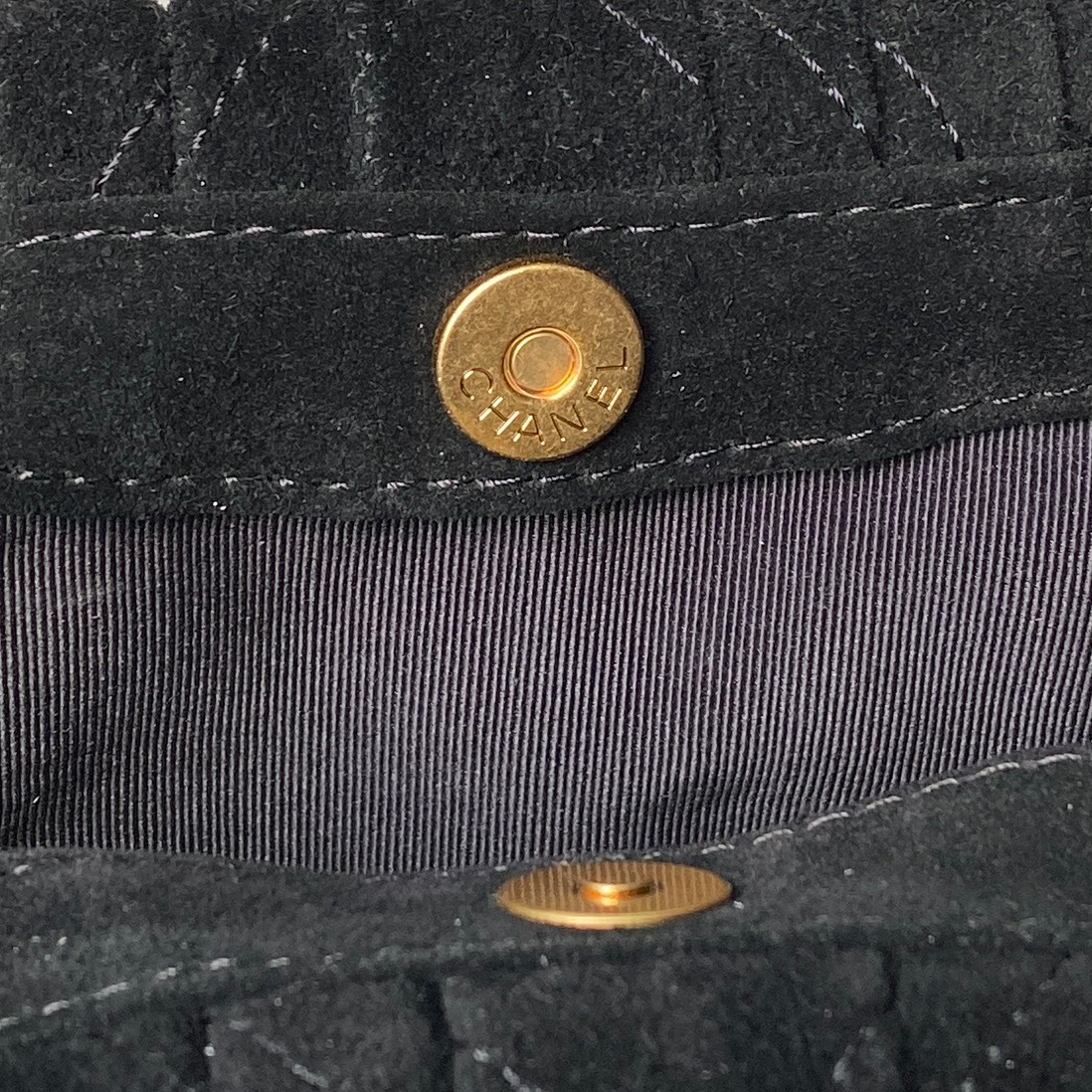 Chanel Style Leather Bag style reference detail image 9 from source 764376