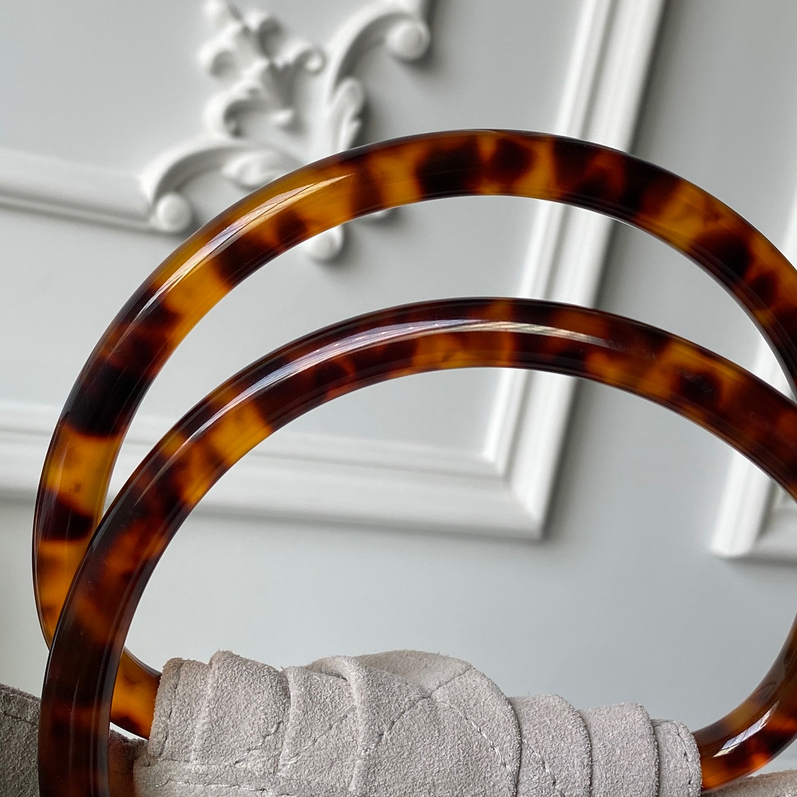 Chanel Style Leather Bag style reference detail image 4 from source 764382
