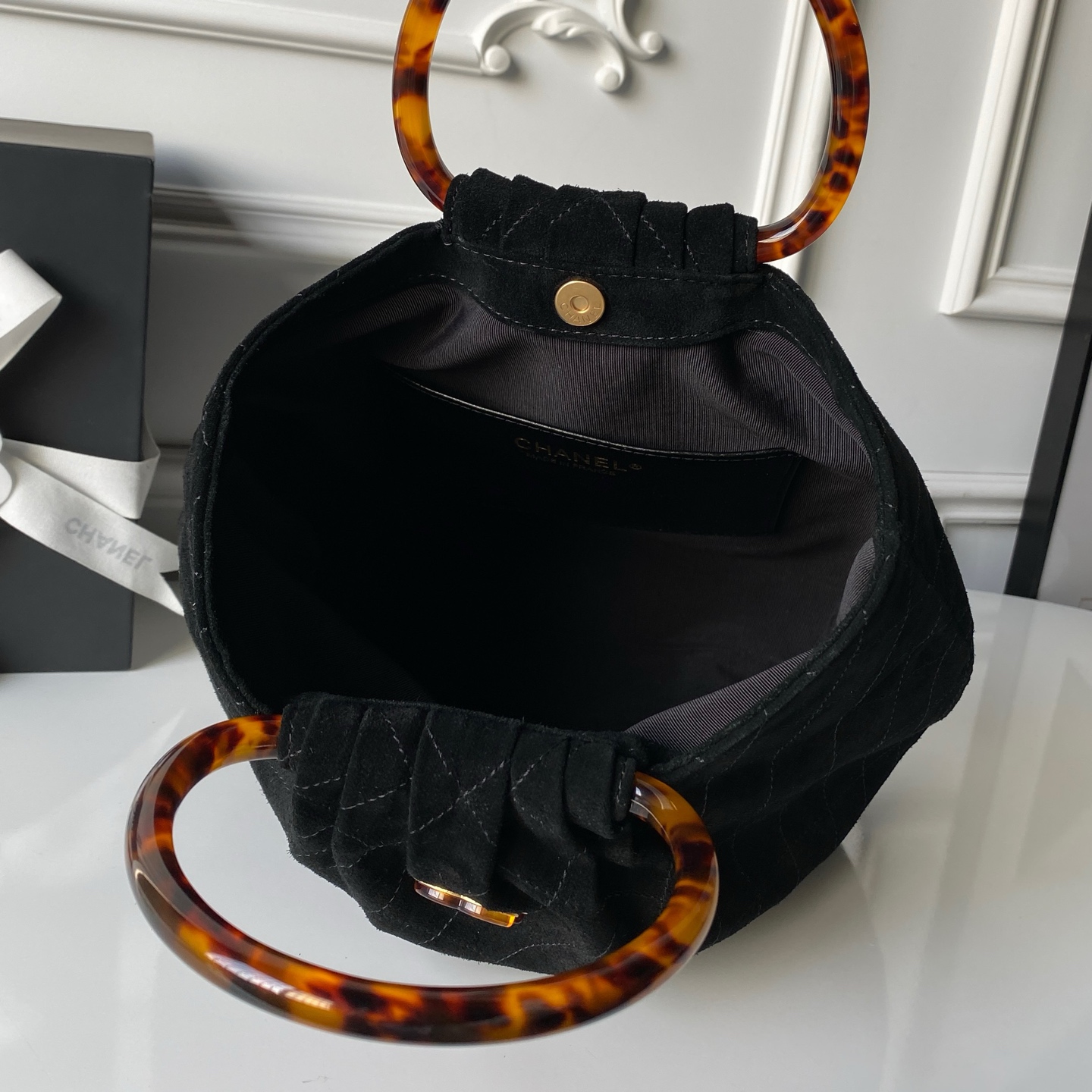Chanel Style Leather Bag style reference detail image 8 from source 764380