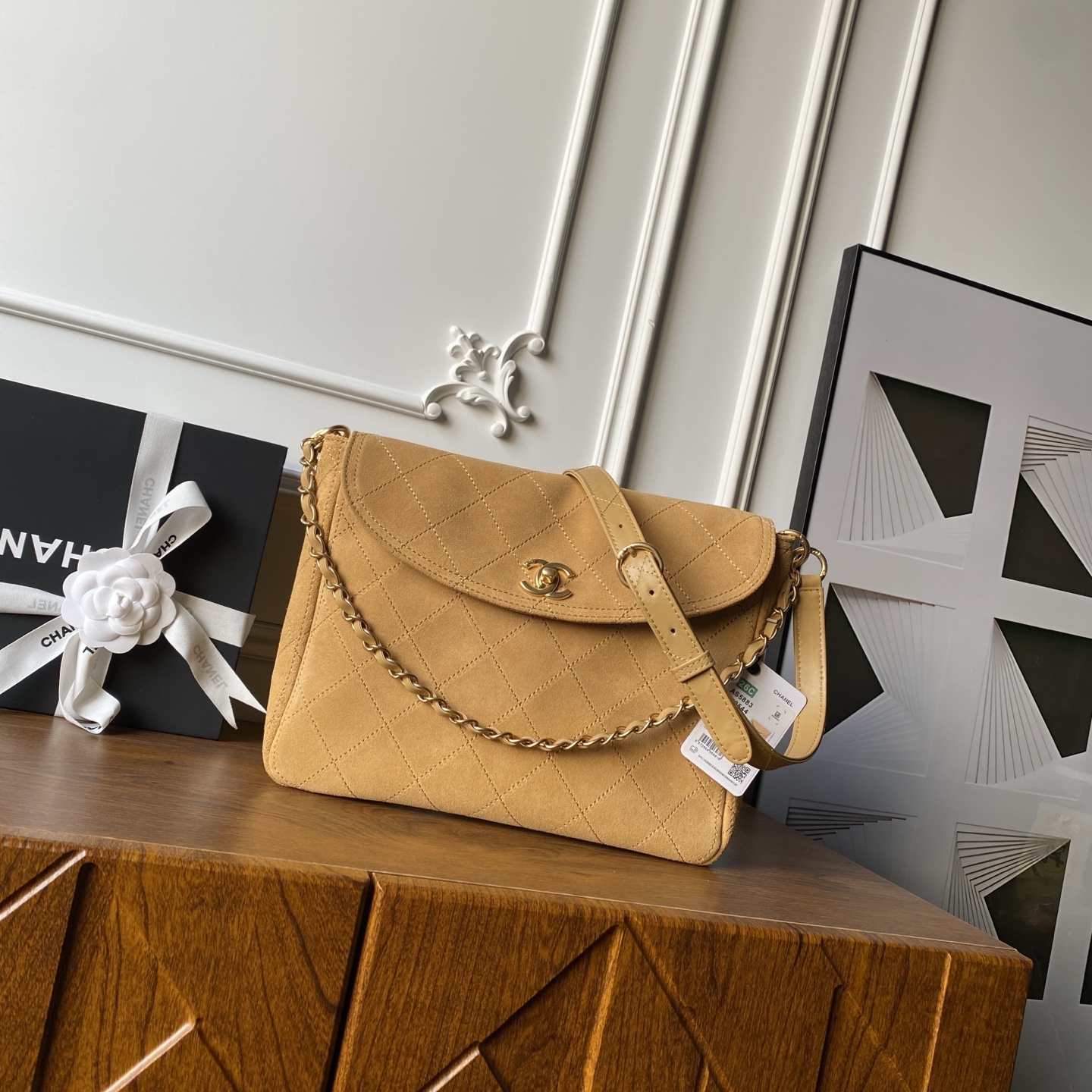 Chanel Style Leather Messenger Bag Lookbook Reference image 1
