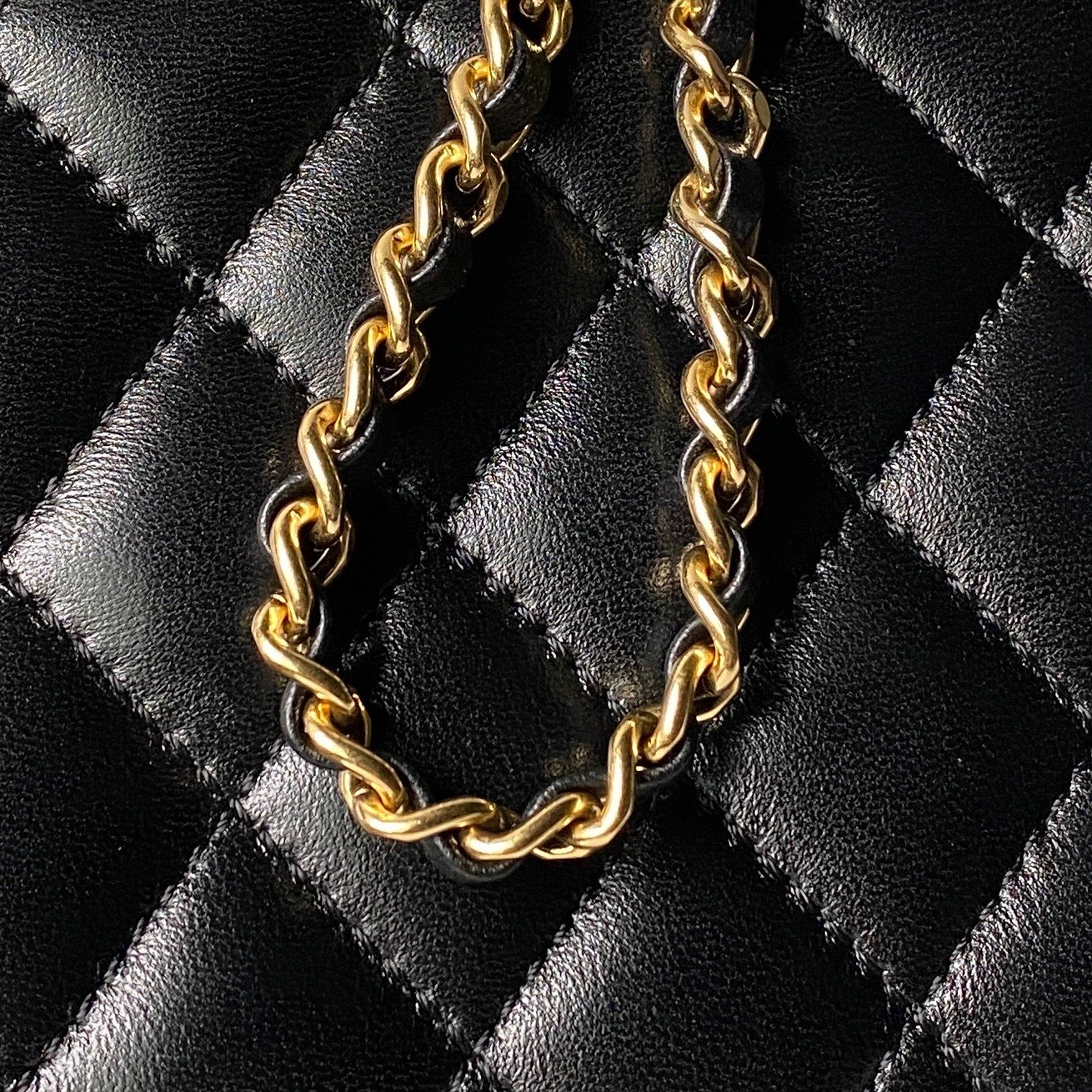 Chanel Style Leather Messenger Bag style reference detail image 6 from source 764387
