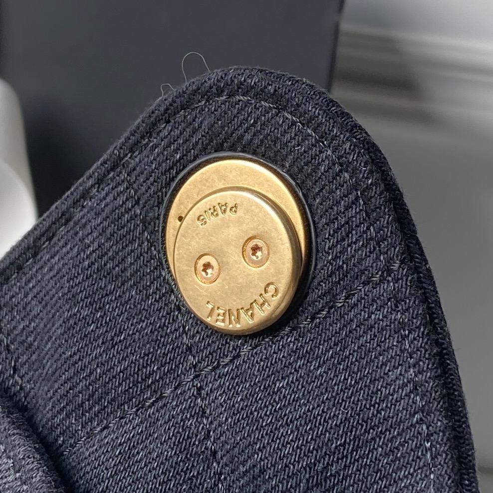 Chanel Style Leather Hobo Bag style reference detail image 9 from source 764344