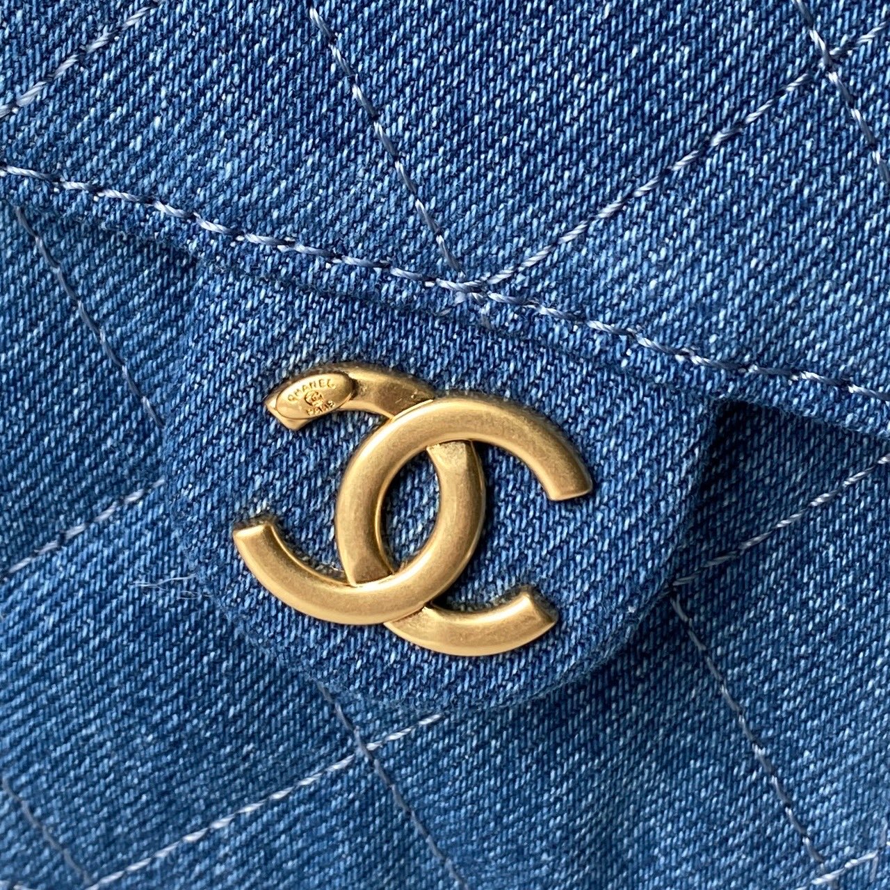 Chanel Style Leather Hobo Bag style reference detail image 5 from source 764343