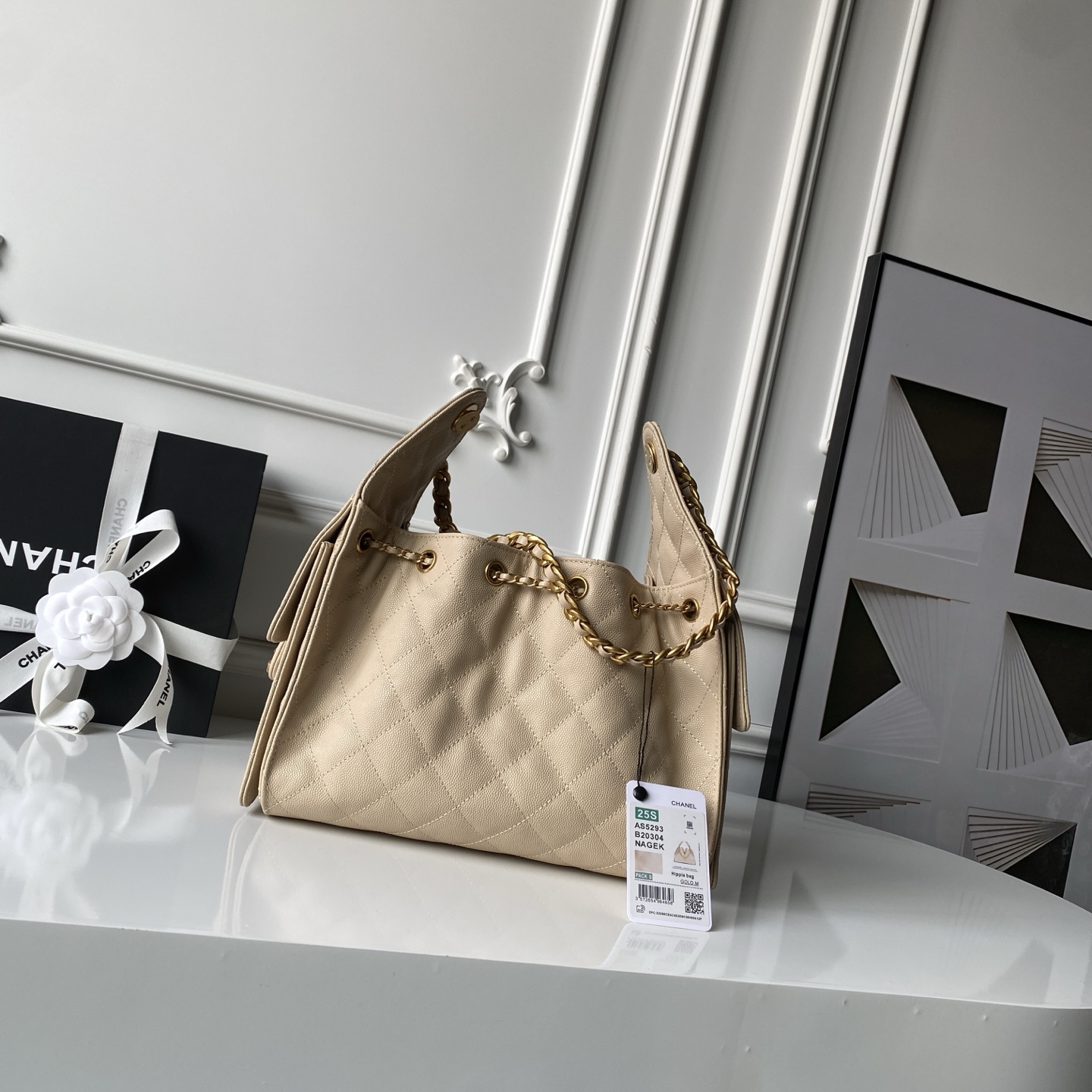 Chanel Style Leather Hobo Bag Lookbook Reference image 2