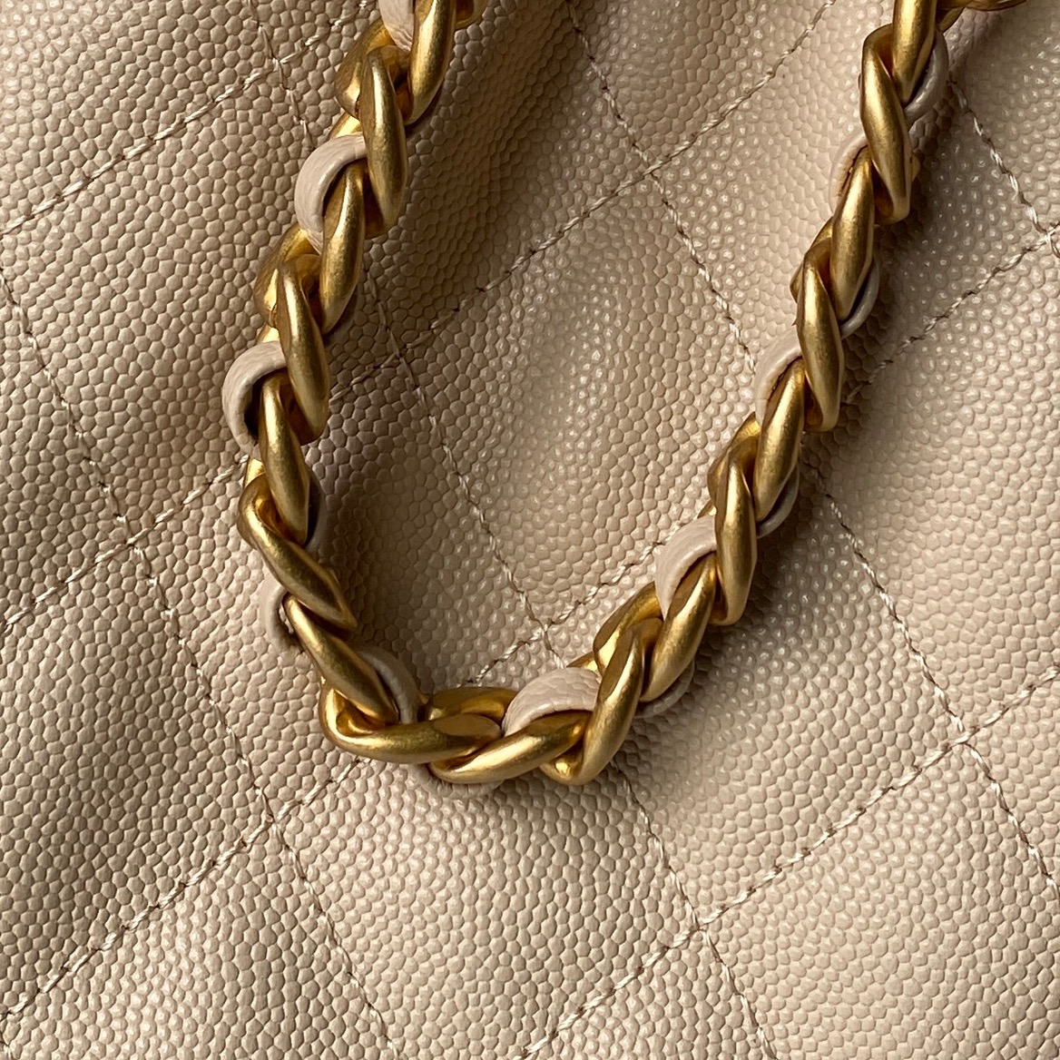 Chanel Style Leather Hobo Bag style reference detail image 7 from source 785927