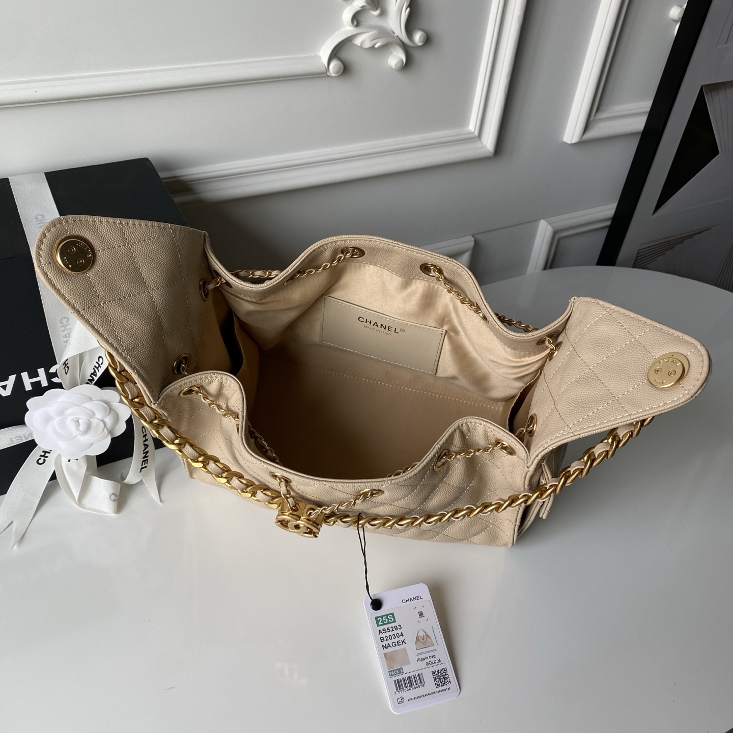 Chanel Style Leather Hobo Bag style reference detail image 8 from source 785927
