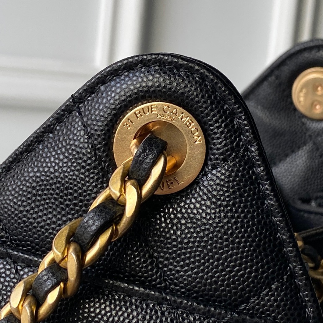 Chanel Style Leather Hobo Bag style reference detail image 4 from source 776477