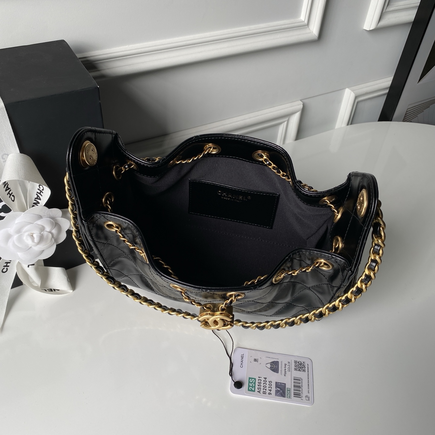 Chanel Style Leather Hobo Bag style reference detail image 8 from source 764373