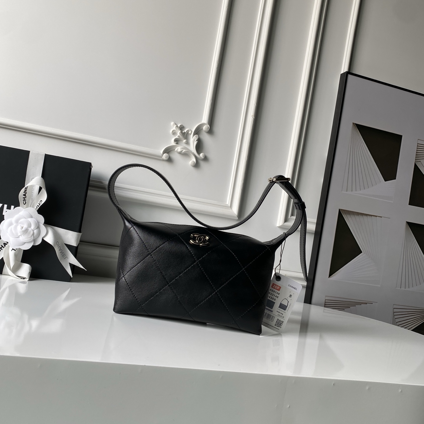 Chanel Style Black Leather Hobo Bag Lookbook Reference image 1
