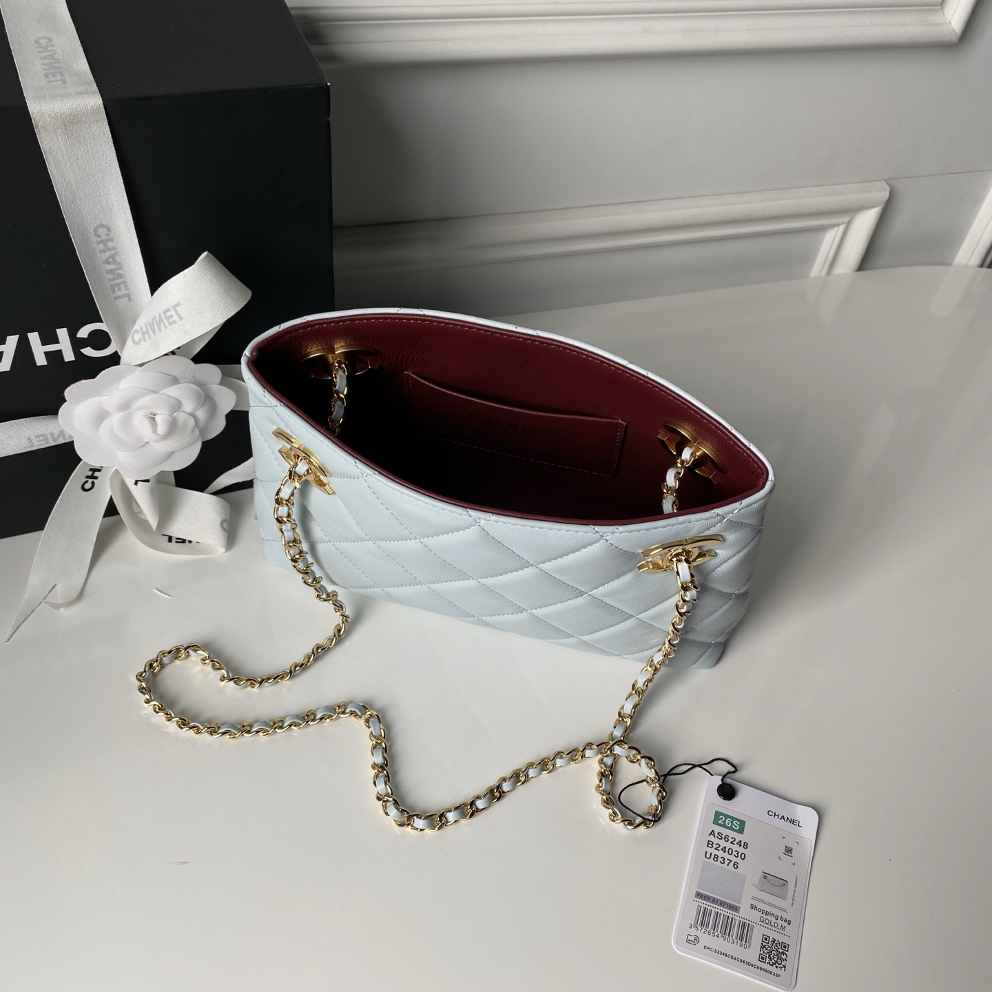 Chanel Style Leather Crossbody Bag style reference detail image 7 from source 770403