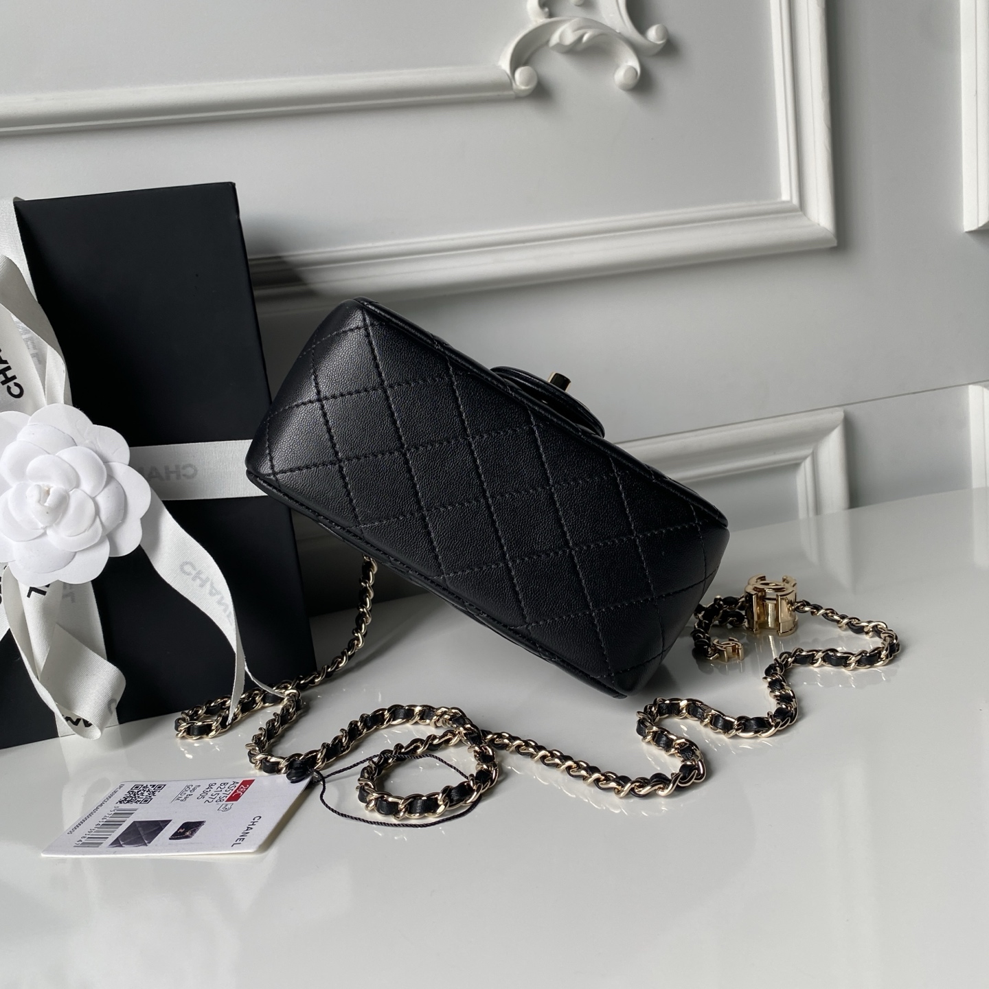 Chanel Style Leather Chain Bag style reference detail image 7 from source 776482