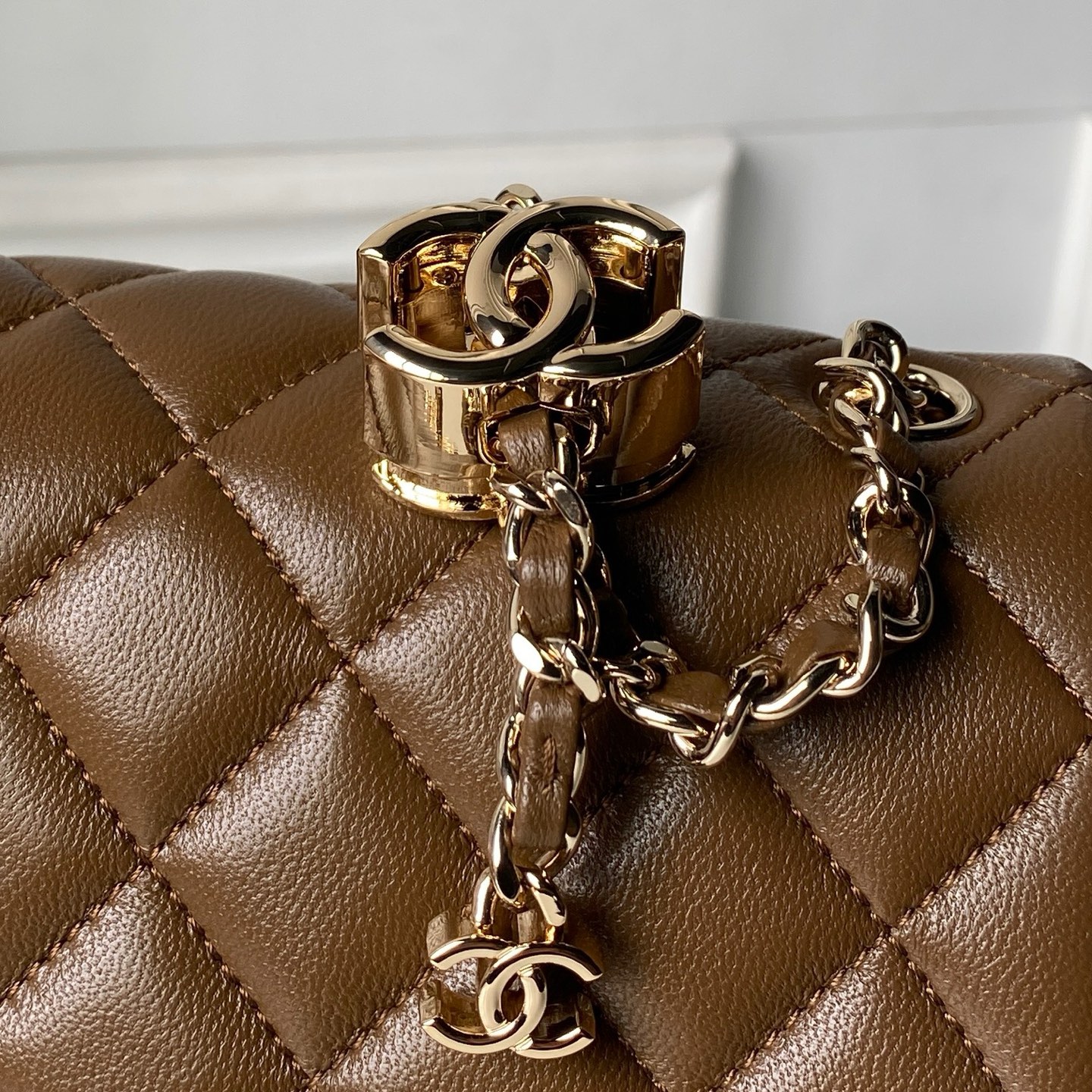 Chanel Style Leather Chain Bag style reference detail image 4 from source 776484
