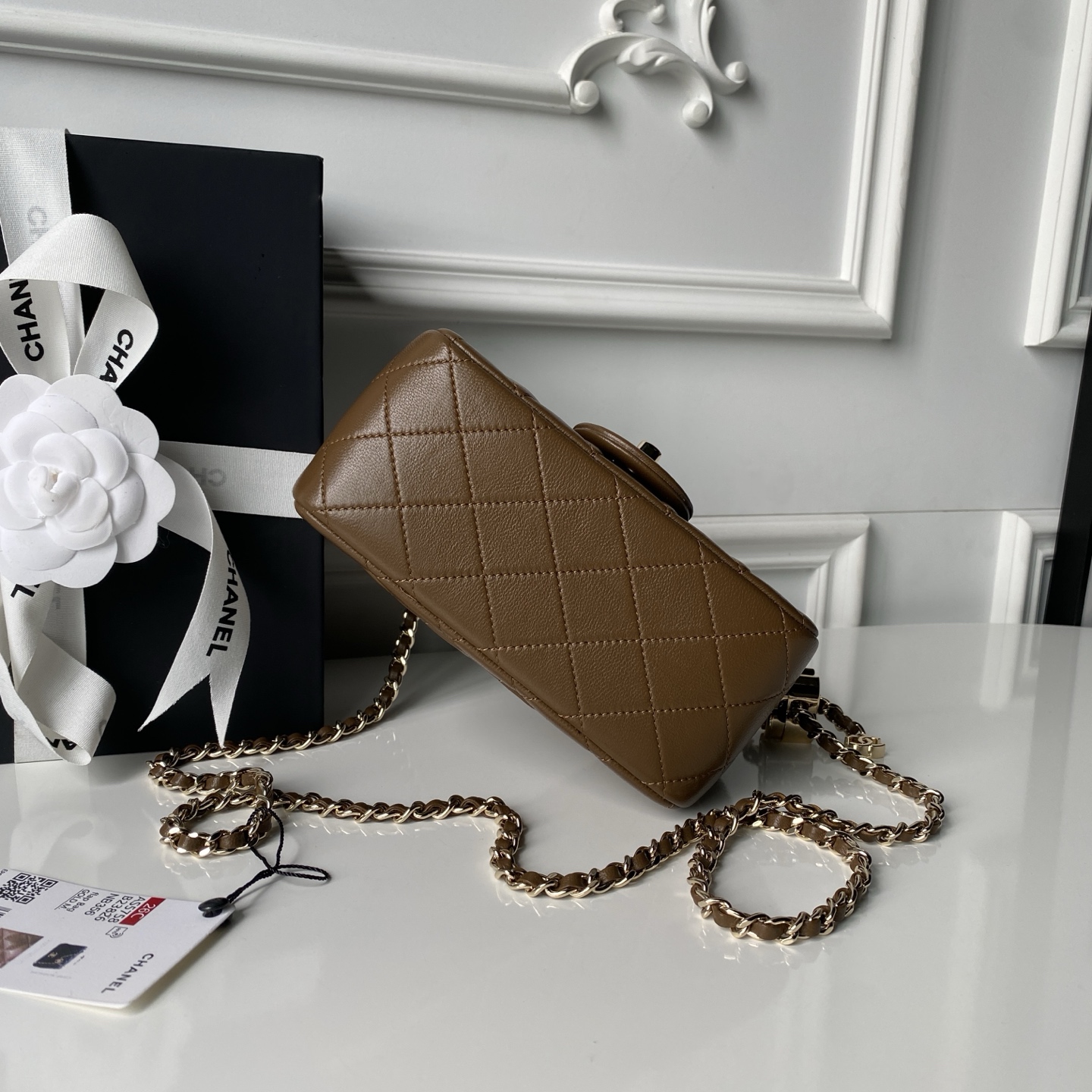 Chanel Style Leather Chain Bag style reference detail image 6 from source 776484