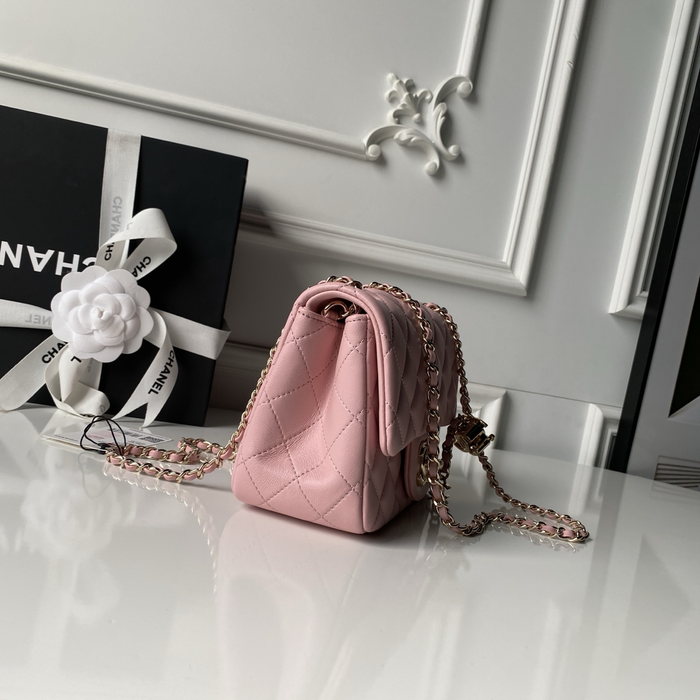 Chanel Style Leather Chain Bag style reference detail image 7 from source 776483