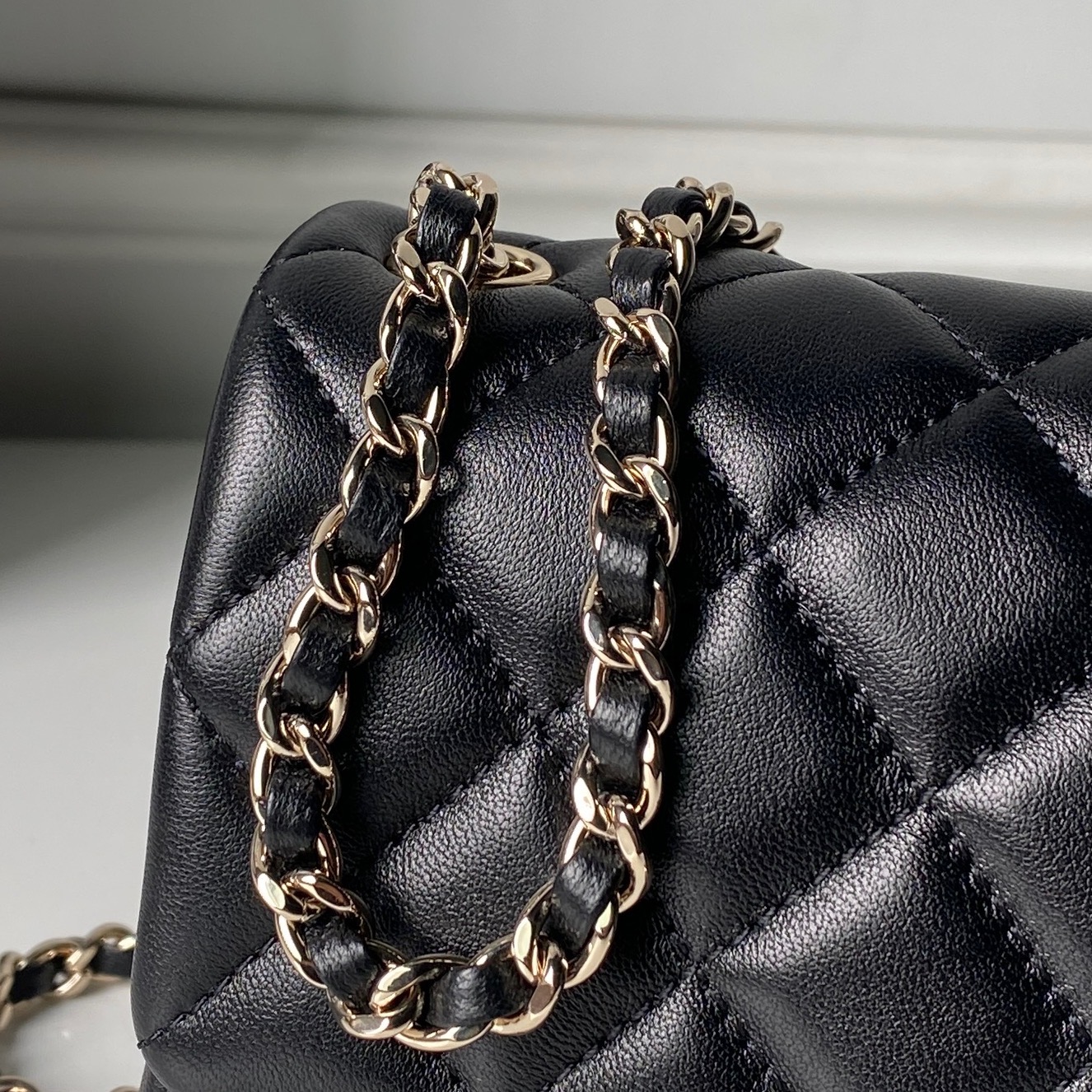 Chanel Style Leather Chain Bag style reference detail image 7 from source 776478