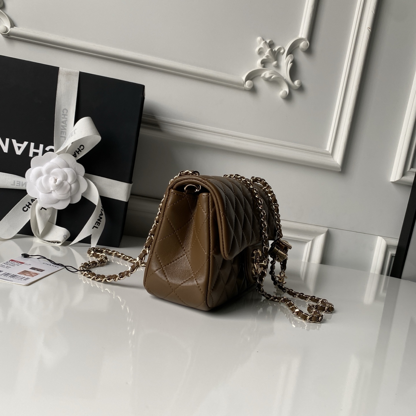 Chanel Style Leather Chain Bag style reference detail image 6 from source 770404