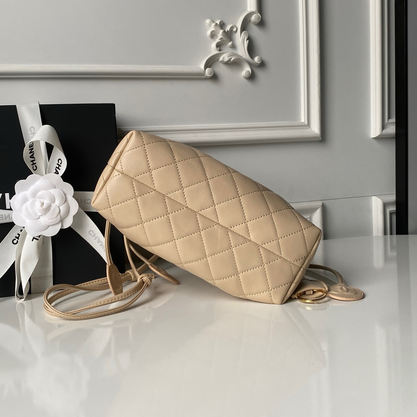 Chanel Style Leather Bag style reference detail image 7 from source 770401