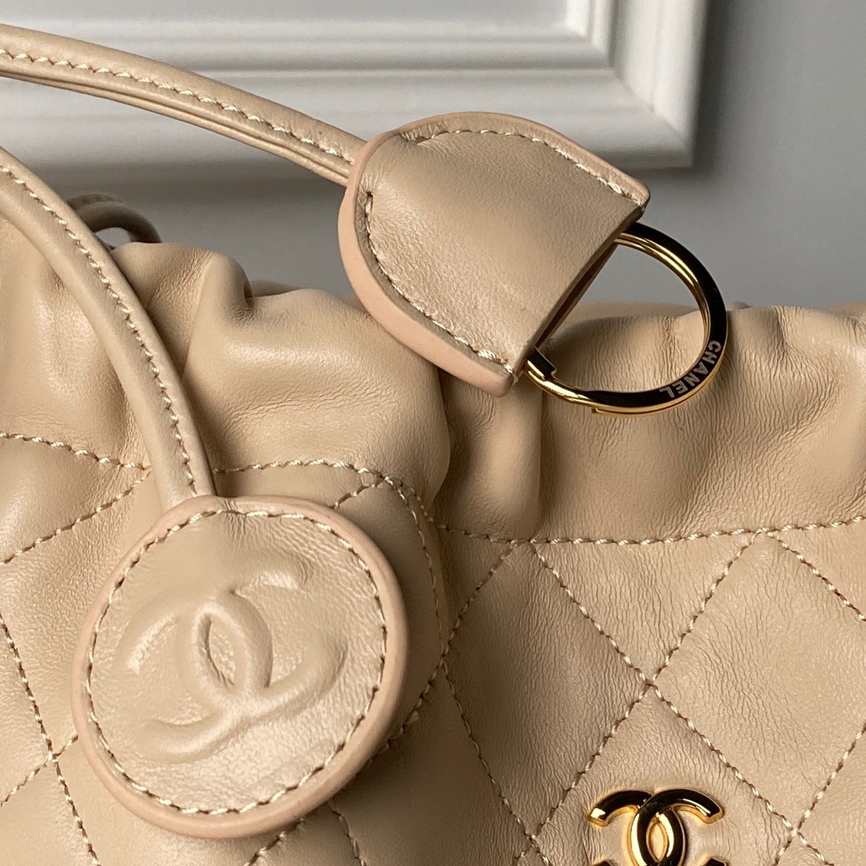 Chanel Style Leather Bag style reference detail image 4 from source 770401