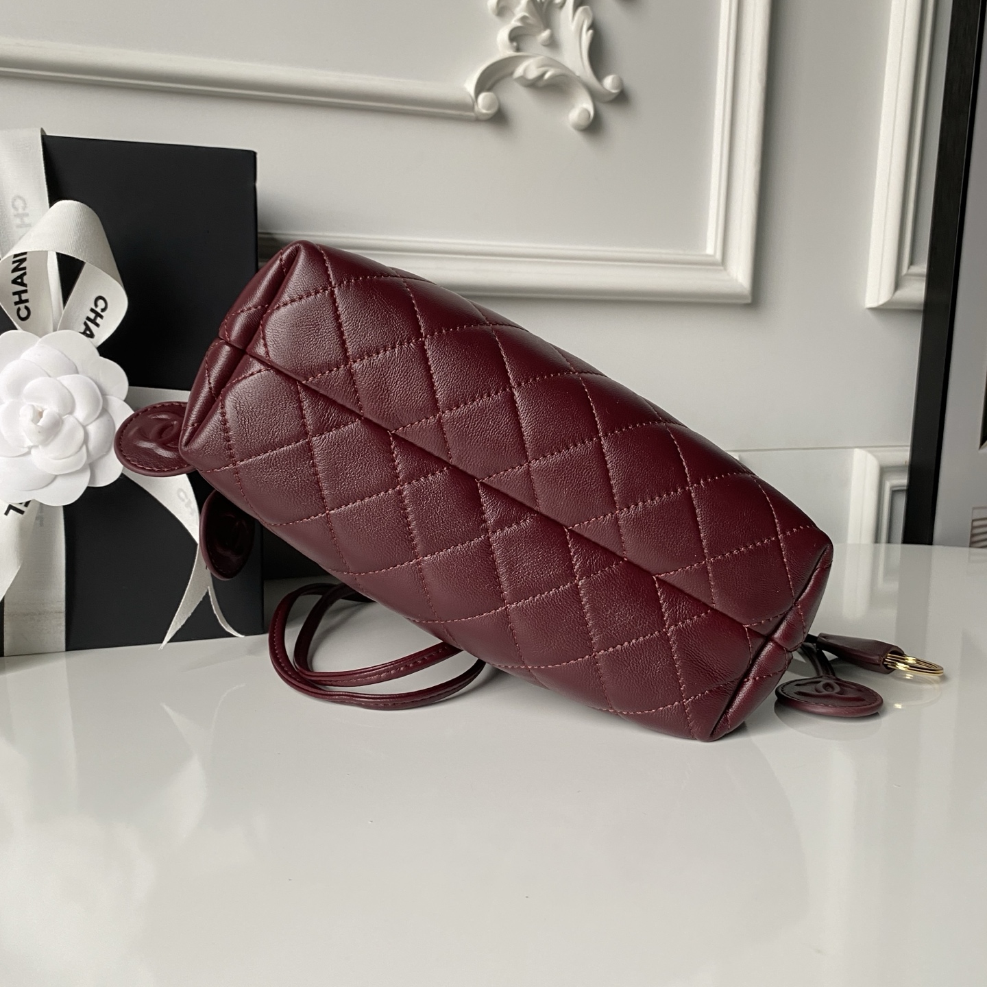 Chanel Style Leather Bag style reference detail image 6 from source 770399